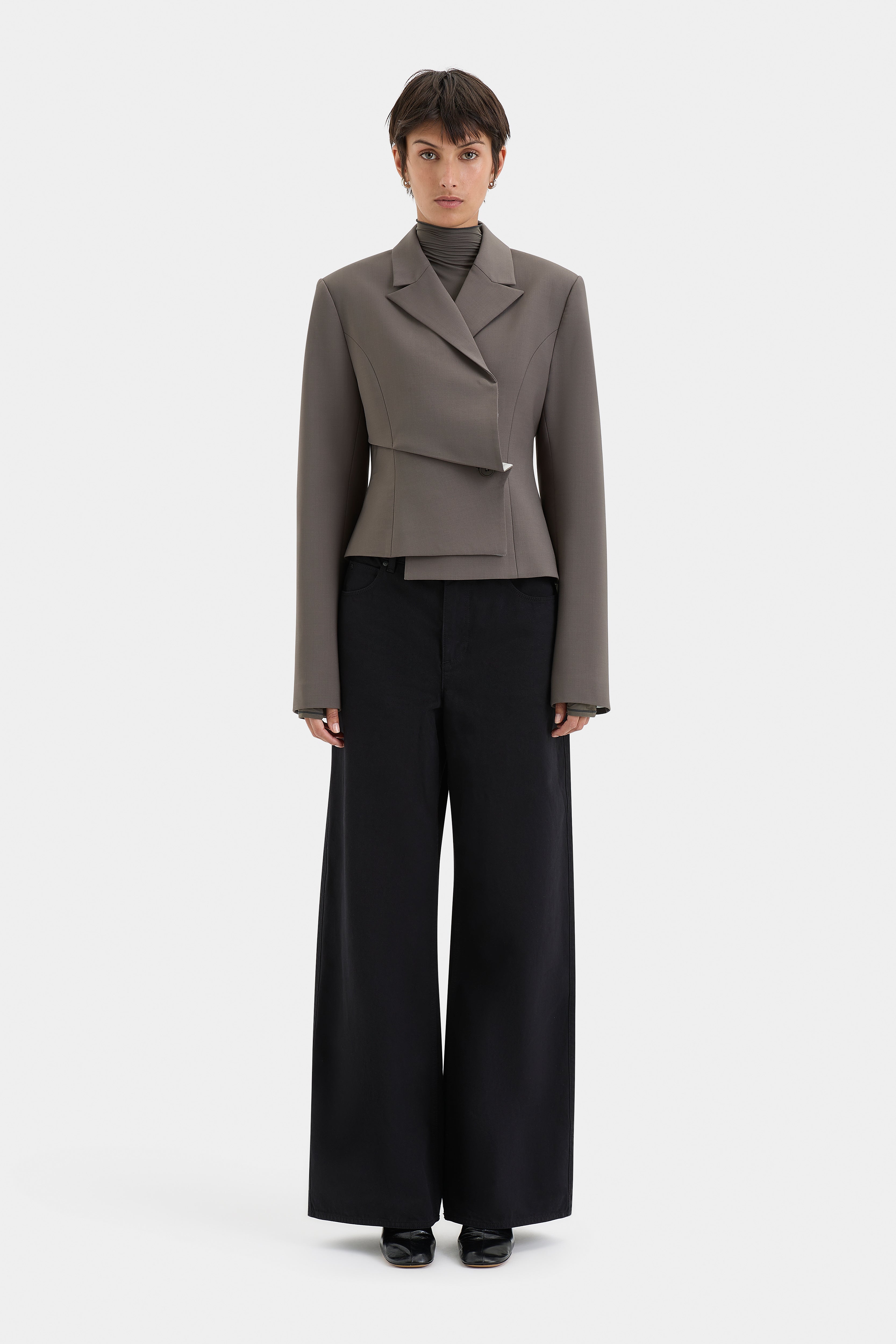 Elegant Maya Pleated Blazer for Women - Office Wear, Business Casual & Formal Occasions | Stylish Work Jacket for Professional Outfits