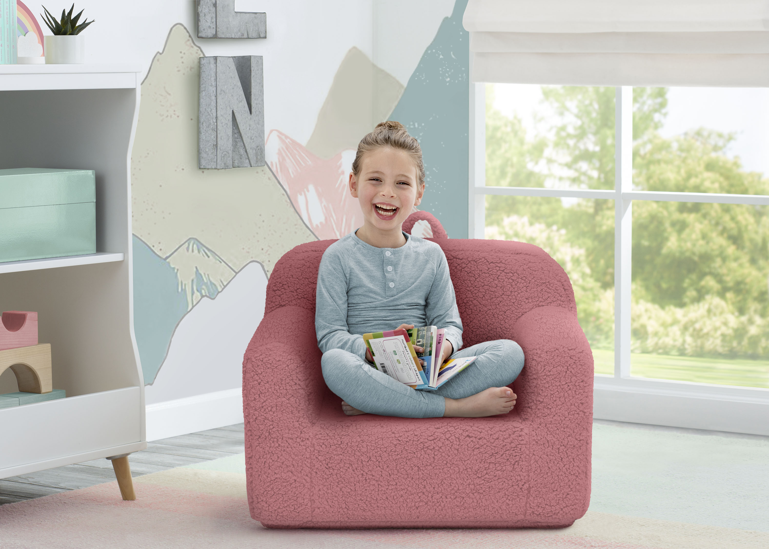 Cozy Sherpa Chair for Kids - Soft & Warm Children's Lounge Chair - Perfect for Reading, Gaming & Relaxing in Bedroom or Playroom