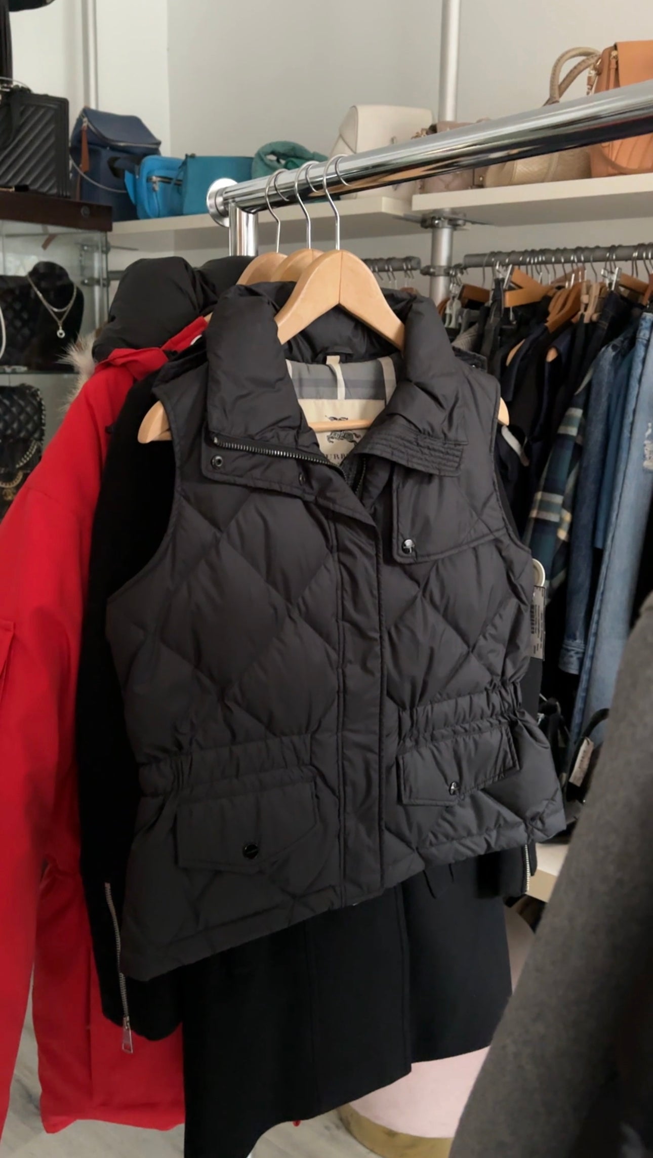 Burberry Black Quilted Zip Puffer Vest for Men & Women - Lightweight Winter Jacket for Outdoor Activities, Travel & Casual Wear