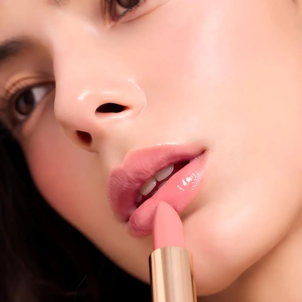 DEAR DAHLIA Lip Paradise Sensual Lip Glow - 8 Vegan & Cruelty-Free Lipstick Shades for Moisturizing & Plumping - Perfect for Date Night, Parties & Everyday Wear
