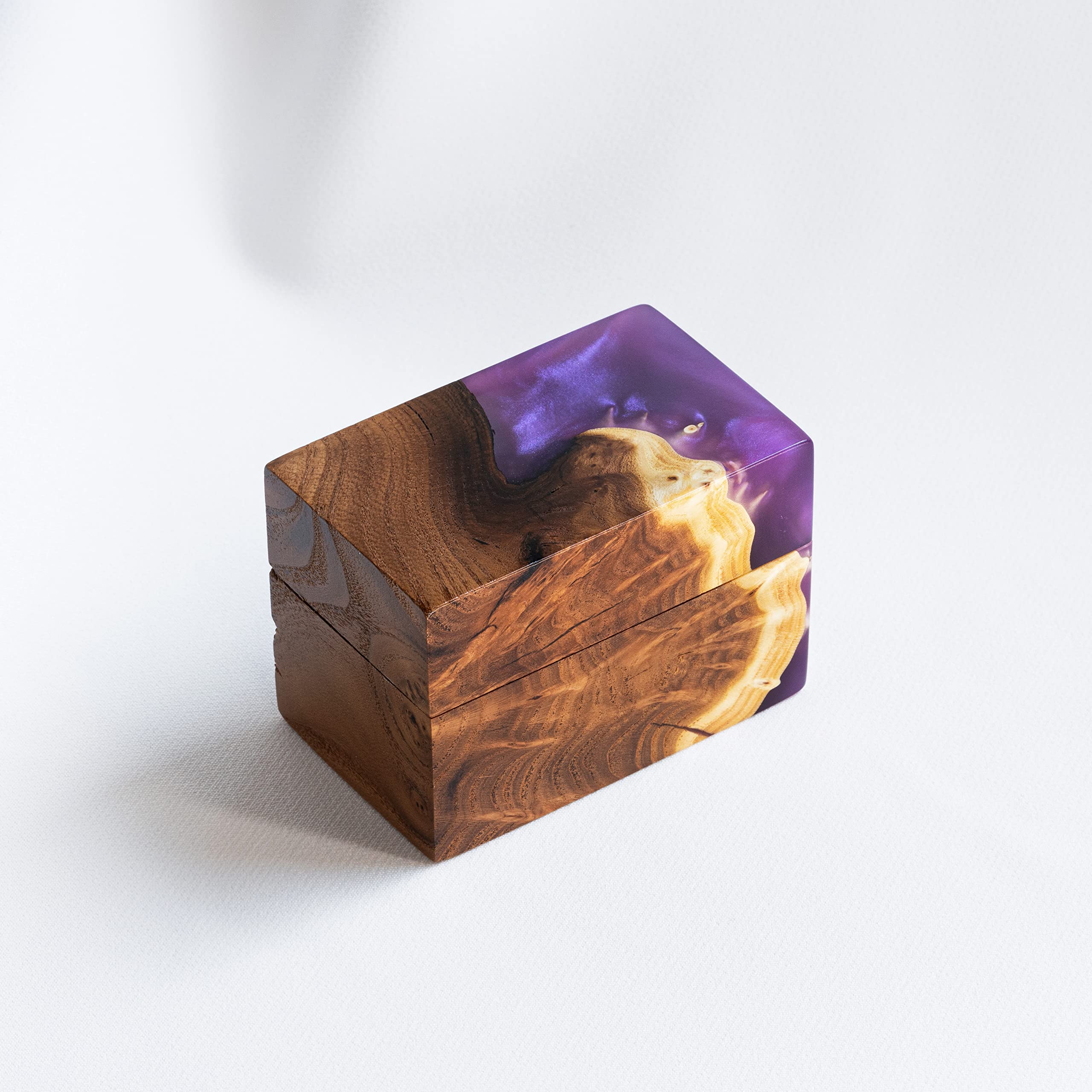 Exquisite Handcrafted Wooden Ring Box for Engagement & Wedding - Unique Proposal Ring Holder for Women & Men - Elegant Purple Accord Single Ring Bearer Box - Perfect for Wedding Proposals, Vow Renewals & Special Occasions
