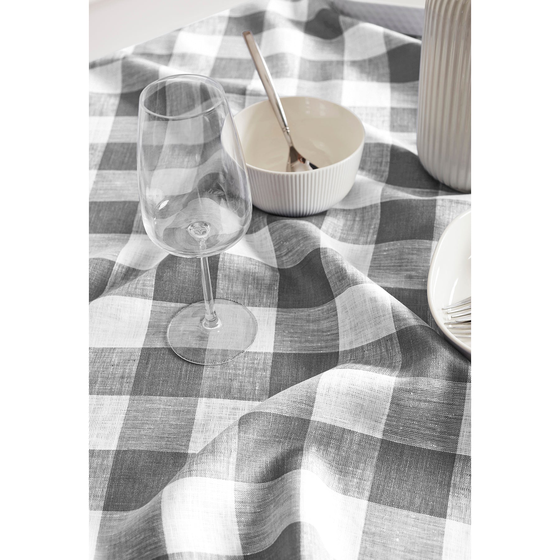 Buffalo Check Table Throw - Soft and Durable Plaid Table Cover for Kitchen, Dining Room, and Picnic - Perfect for Holiday Decor and Outdoor Gatherings