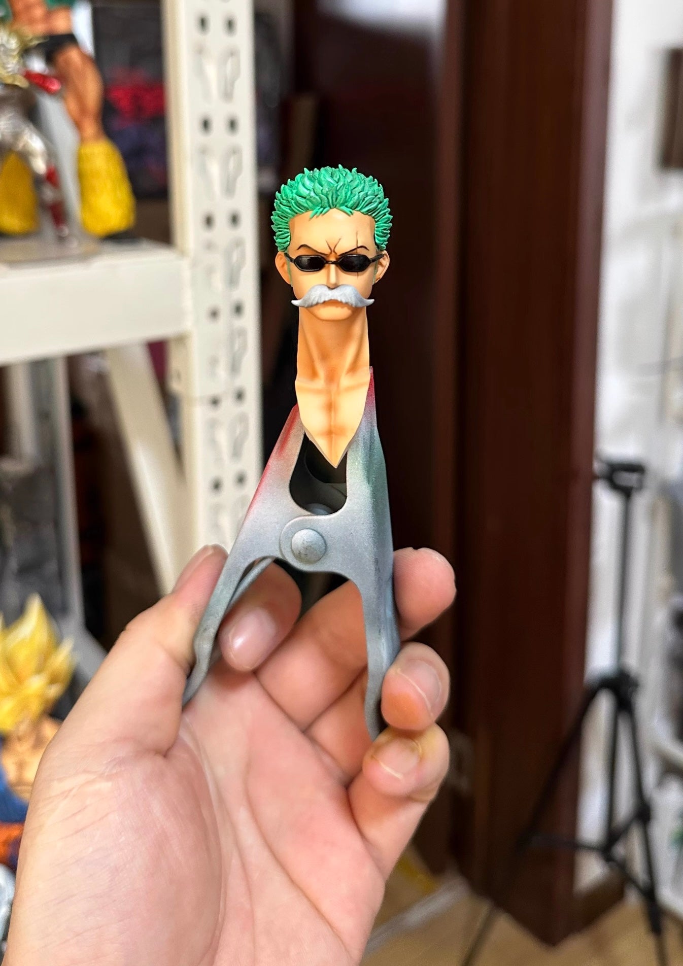 Mr.D Studio Dressrosa Zoro Anime Figure - One Piece Roronoa Zoro Statue Collectible for Anime Fans, Perfect for Display in Home, Office or Gaming Room