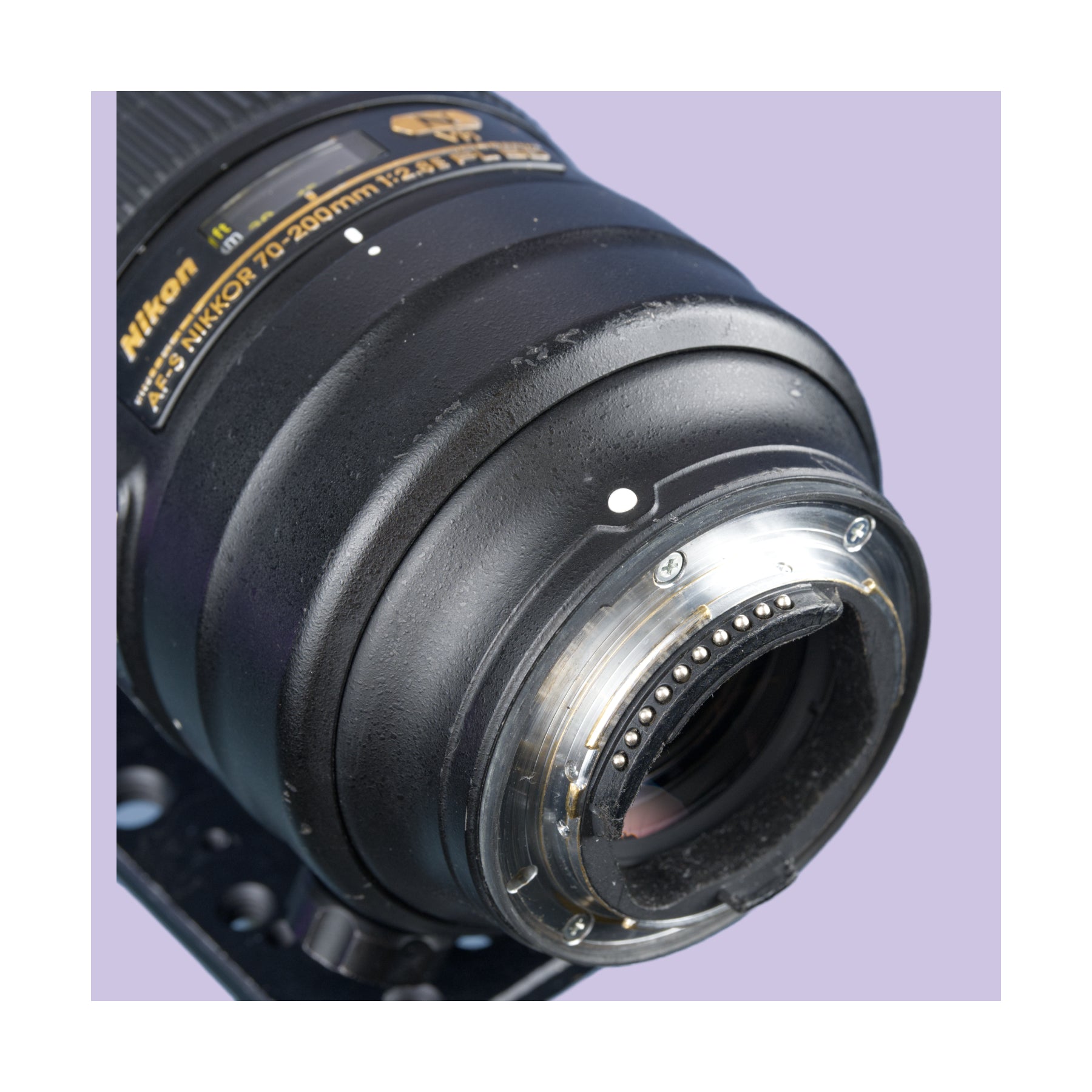 Nikon AF-S NIKKOR 70-200mm f/2.8E FL ED VR Telephoto Zoom Lens - Used (Like New) for Portrait, Sports & Wildlife Photography