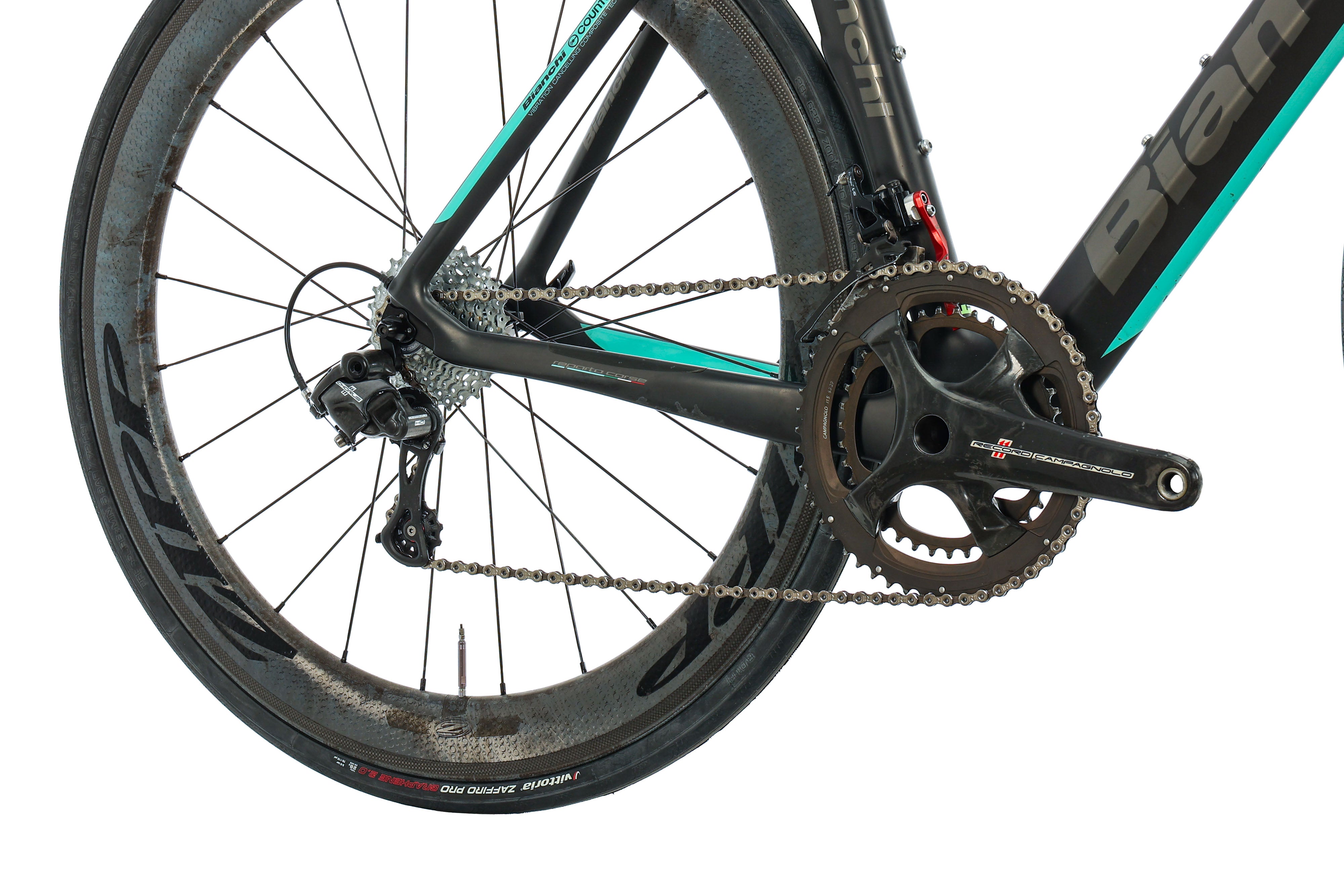 Bianchi Oltre XR4 Road Bike 2018 - 55cm Carbon Frame Racing Bicycle for Men & Women - Perfect for Road Racing, Endurance Training & Long-Distance Cycling