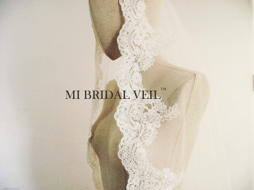 Elegant Mantilla Lace Veil with Rose Design - Fingertip Length Bridal Wedding Veil for Church Ceremony & Romantic Photos
