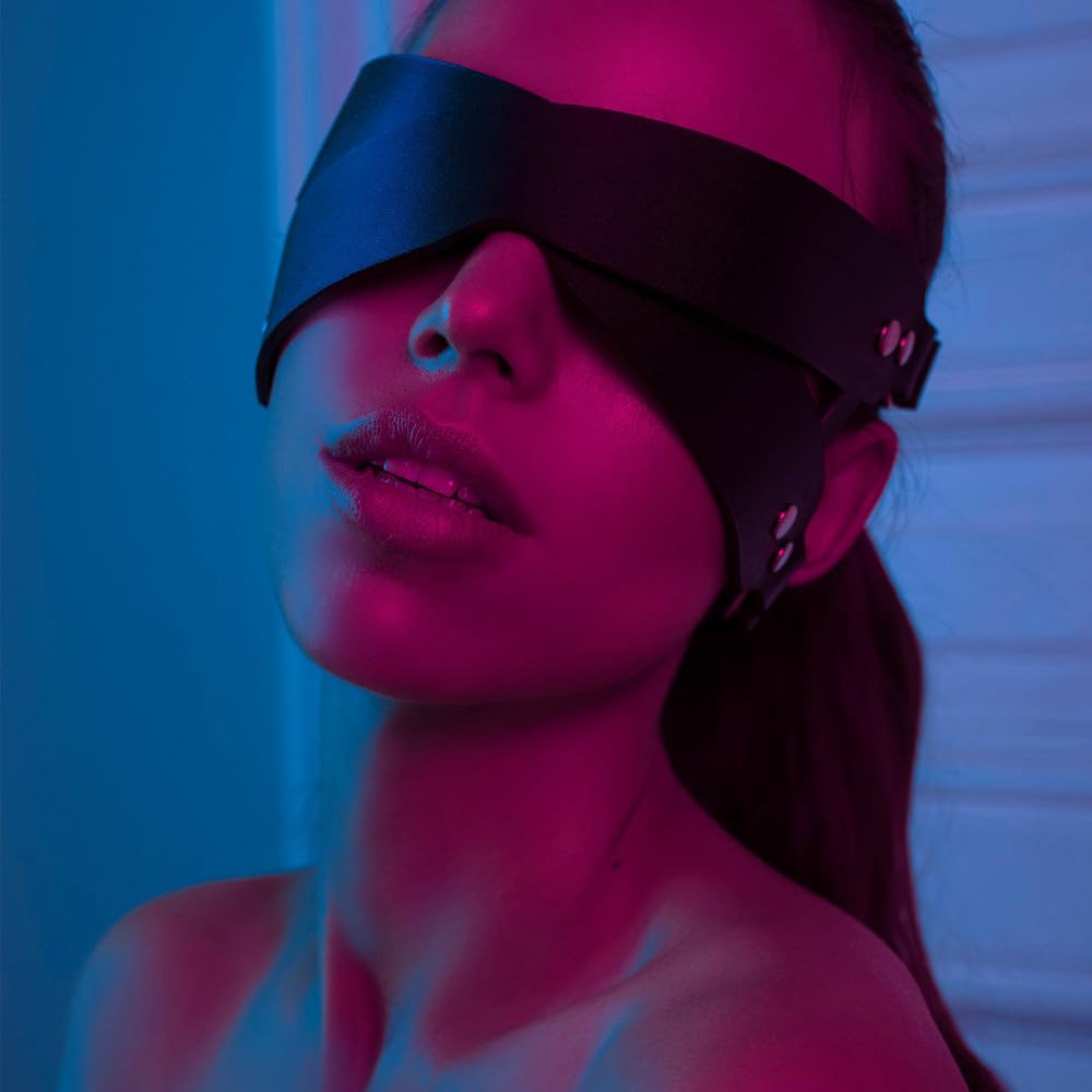 BDSM PU Leather Half Face Mask with Cross Strap - Blindfold Eye Cover for Adults & Couples - Fetish Bondage Restraints for Role Play, Sex Games & Sensual Exploration
