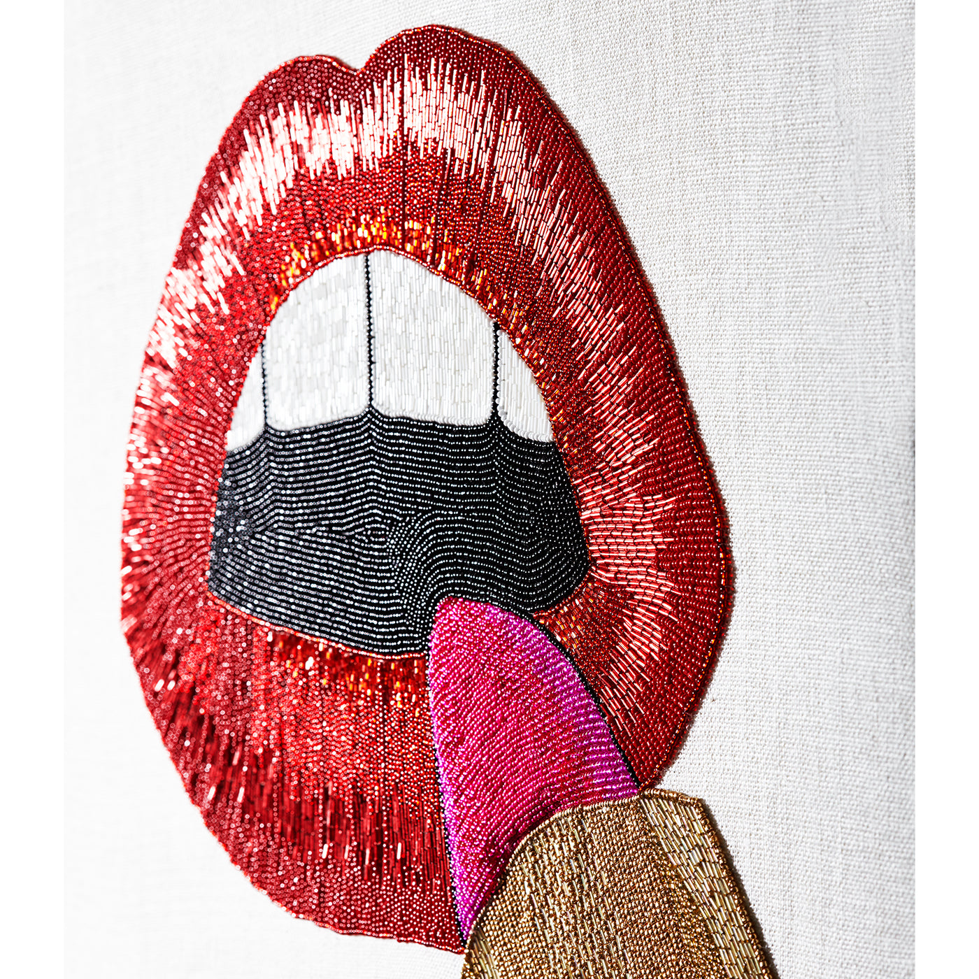 Beaded Lipstick Art - Handmade Lipstick Case with Beaded Design for Women | Perfect for Parties, Gifts & Makeup Organizers