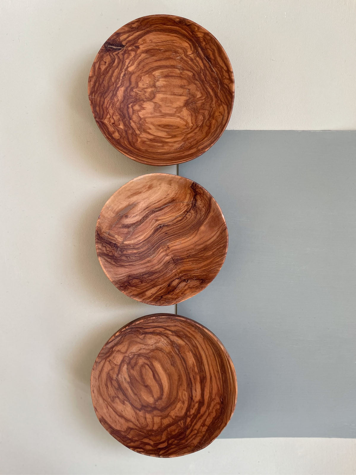Handcrafted Olive Wood Bowl - Natural, Durable & Eco-Friendly Kitchenware for Serving, Salad, Fruit & Decor | Perfect for Home, Restaurants & Gifts