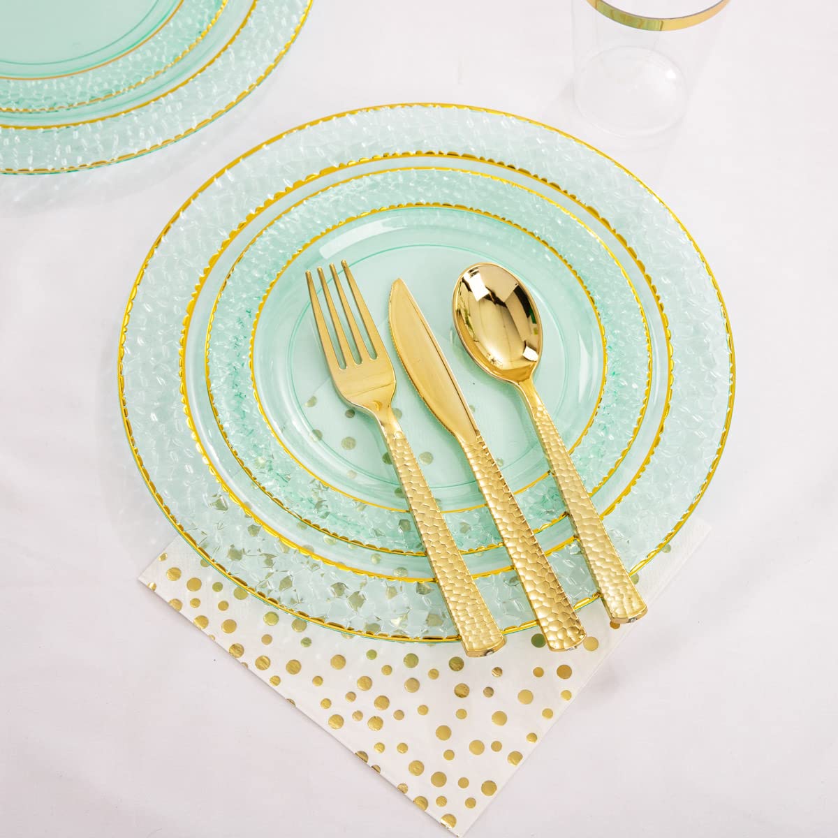 175-Piece Clear Green Plastic Dinnerware Set - 25 Gold Plates, Forks, Knives, Spoons, Cups & Napkins for Wedding, Party & Christmas Celebrations | Elegant Disposable Tableware for Events, Catering & Holiday Gatherings