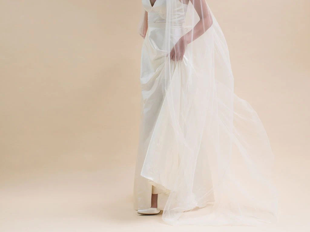 Elegant Chapel Length Wedding Veil with Scattered Pearls - Perfect for Bridal Ceremonies, Photos & Formal Events