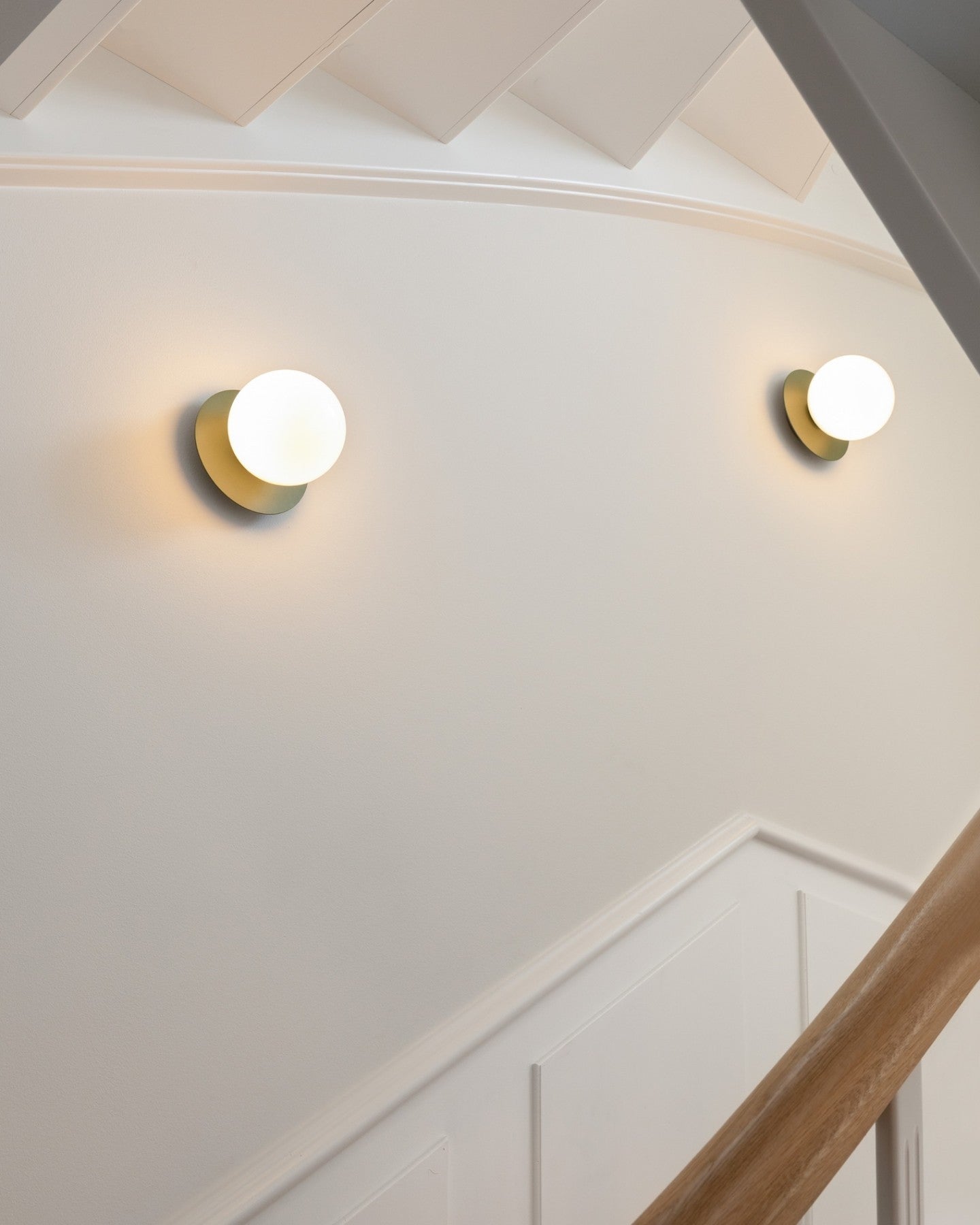 Celeste Wall Lamp - Modern LED Sconce Light for Bedroom, Living Room & Hallway - Dimmable Indoor Lighting Fixture with Warm White Light - Perfect for Home Decor, Reading & Ambient Lighting