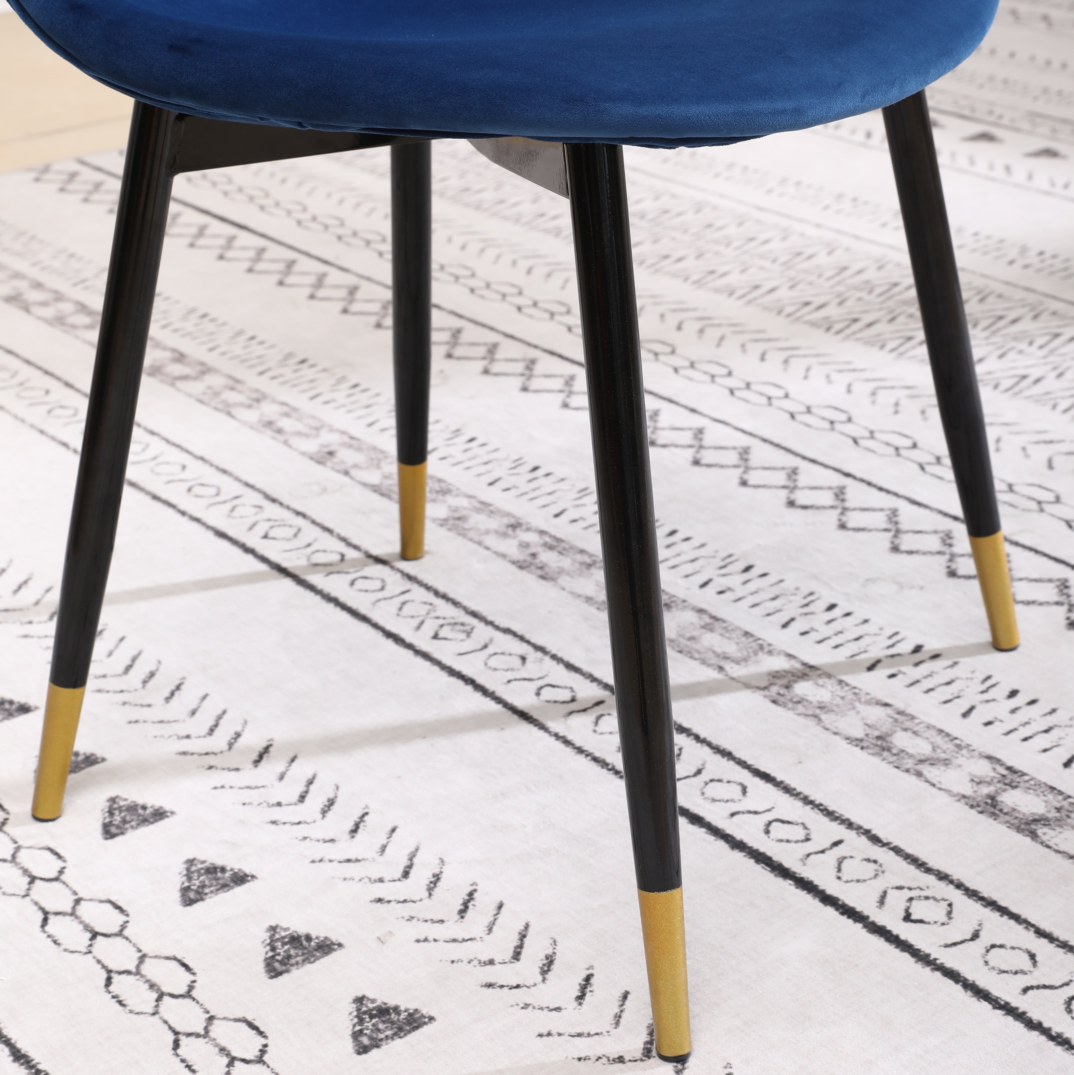 Roundhill Furniture Lassan Contemporary Fabric Dining Chairs, Set of 4 - Modern Upholstered Side Chairs for Kitchen, Dining Room & Office - Comfortable & Stylish Seating Solution