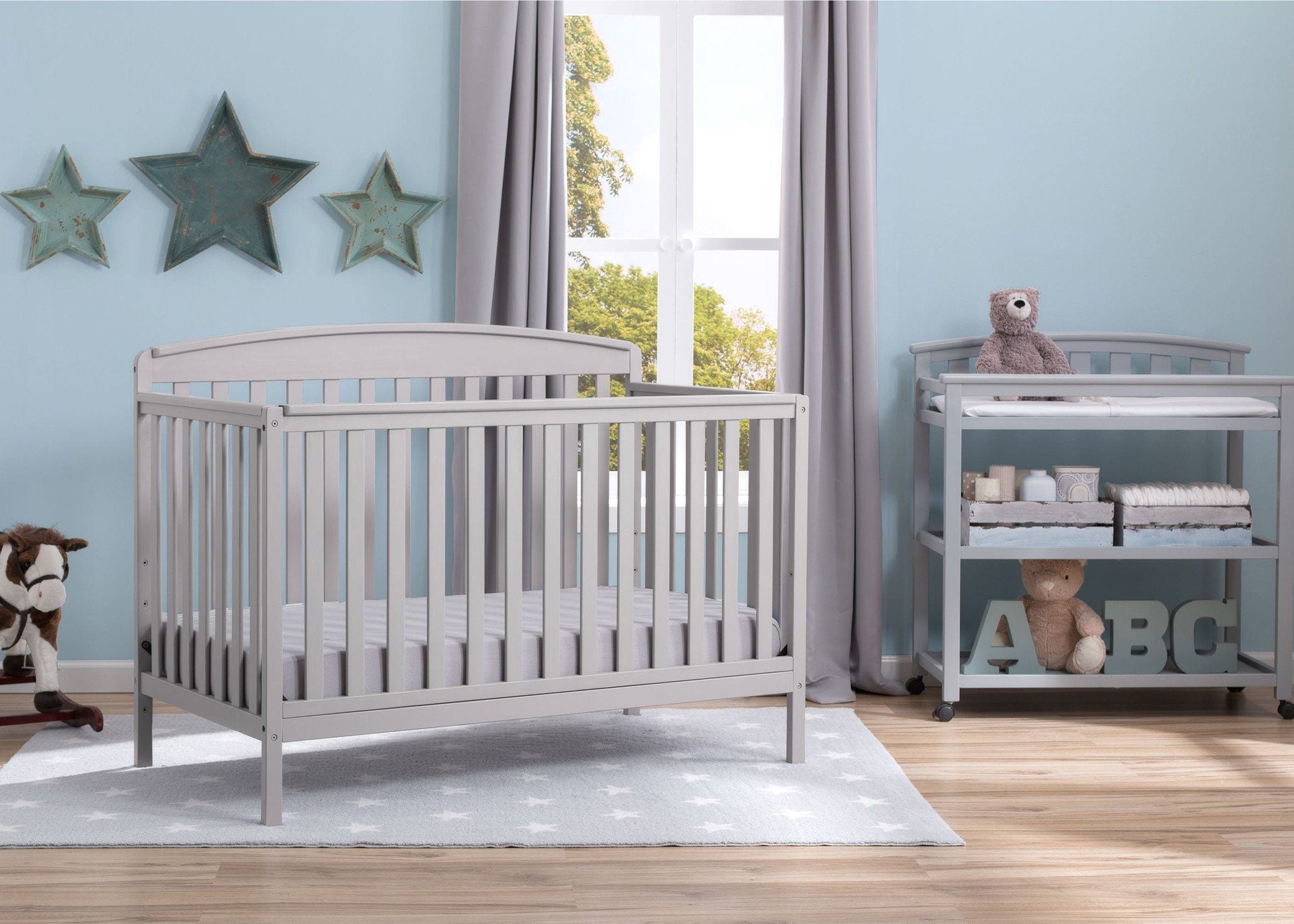 Brayden 4-in-1 Convertible Baby Crib with Toddler Bed & Daybed - Nursery Furniture for Newborns & Kids - Perfect for Bedrooms & Daycare Centers