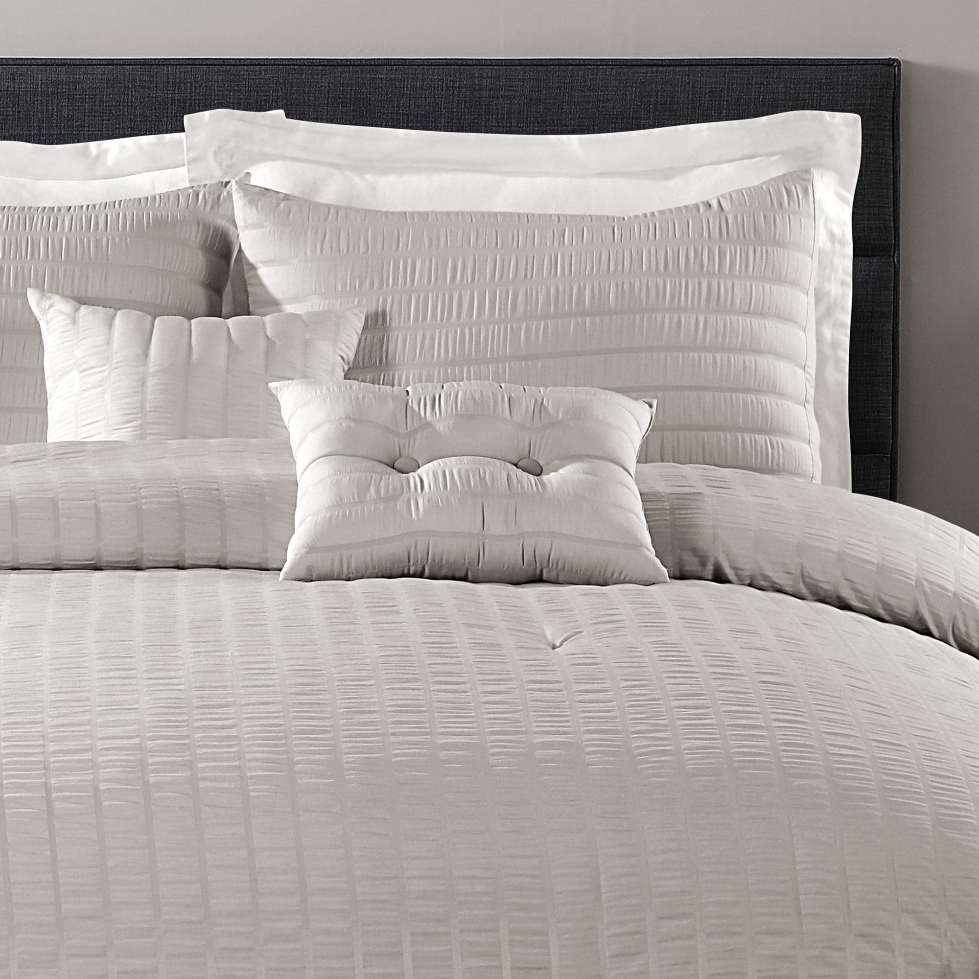 Farmhouse Seersucker 5-Piece Comforter Set - Queen Size, Soft & Breathable Bedding Set with Pillow Shams - Perfect for Cozy Bedroom Decor & Guest Room Essentials