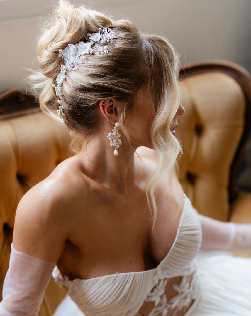 Elegant 3D Lace Floral Pearl Bridal Hair Vine & Floral Pin - Luxury Wedding Headpiece by Kezani | Perfect for Brides, Bridesmaids, and Special Occasions