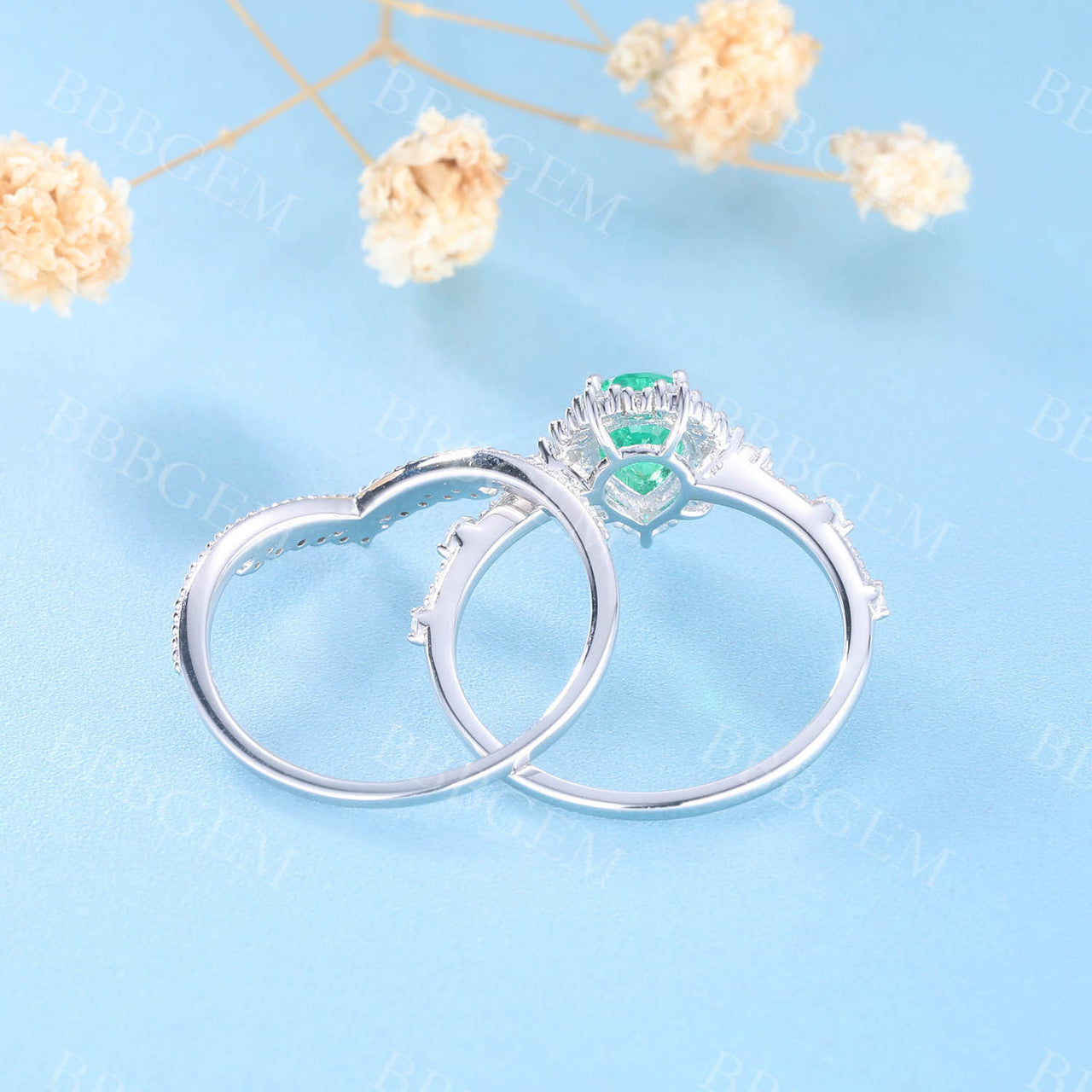 Pear Emerald Ring Set - Green Emerald Gemstone Anniversary Ring with Diamond Chevron Band - Perfect for Weddings, Engagements & Special Occasions