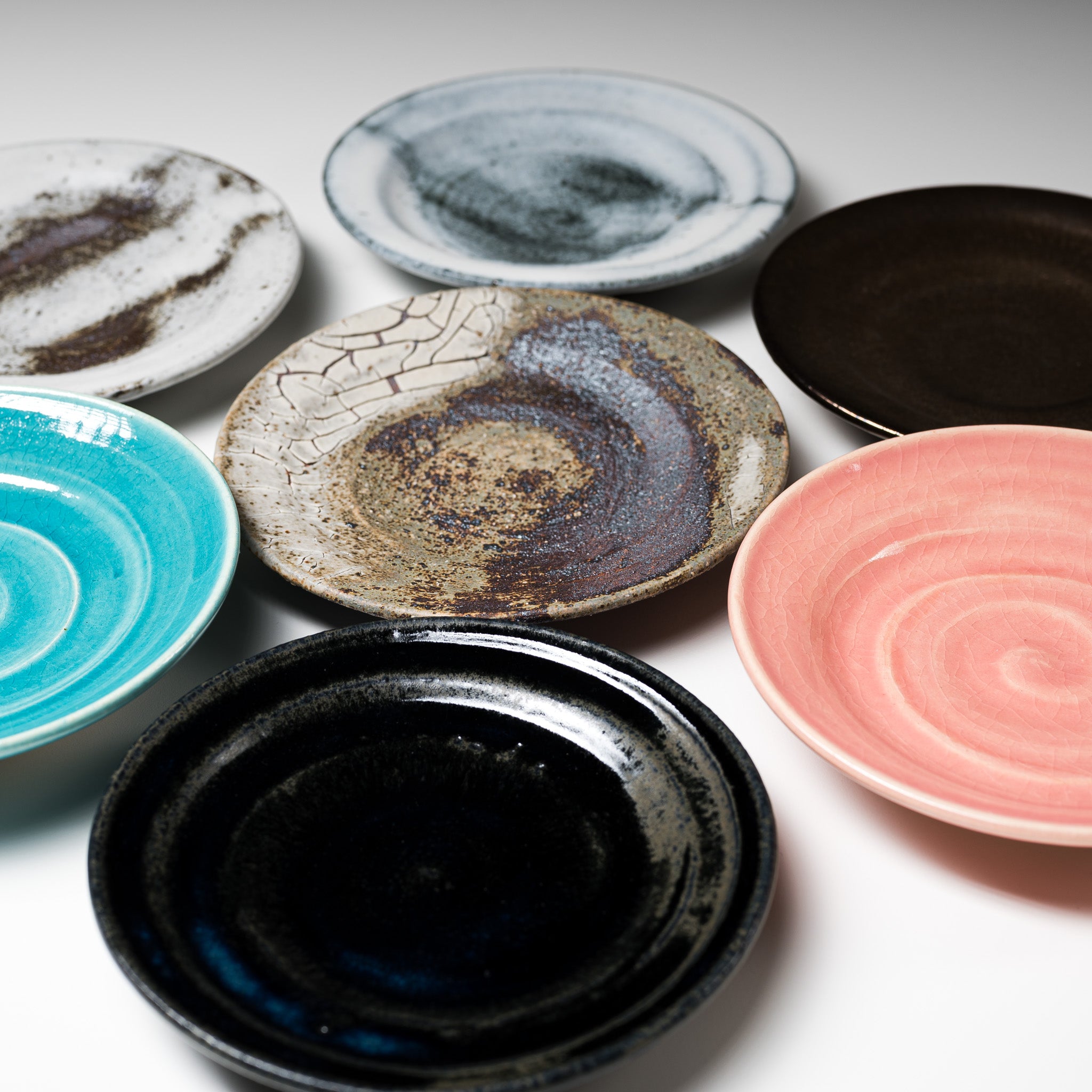 NINSHU Single Plate 13 cm - Elegant Ceramic Dish for Sushi, Desserts & Appetizers | Perfect for Japanese Dining, Tea Parties & Home Decor