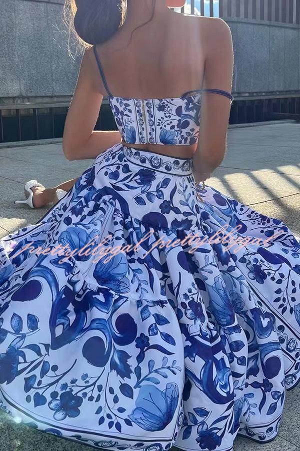 Queen Unique Court Print Large Hem Strap Tank and Skirt Two-Piece Set - Elegant Summer Outfit for Beach Vacations, Garden Parties & Date Nights