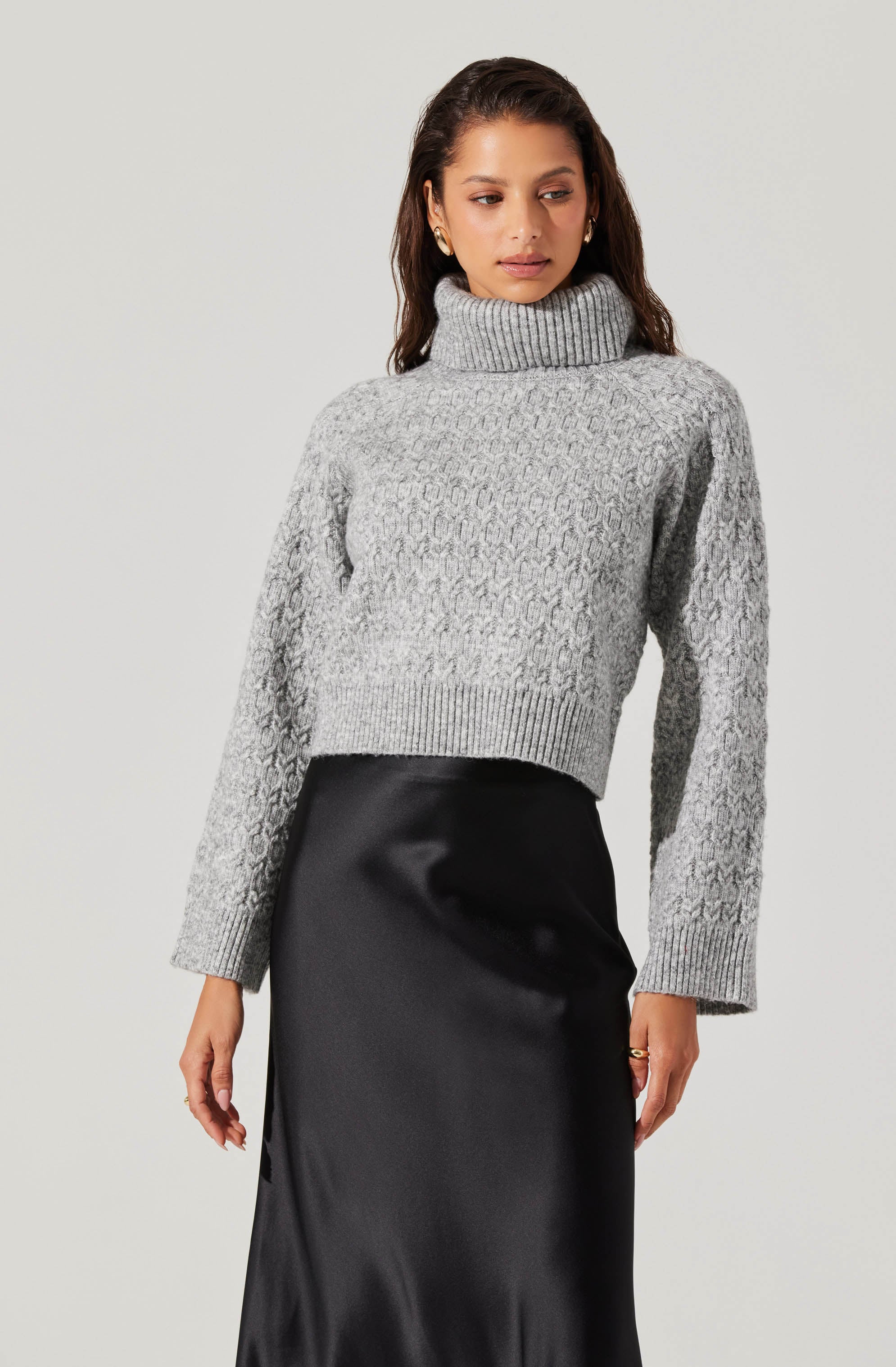 Chunky Knit Textured Boxy Turtleneck Sweater for Women - Cozy Winter Pullover for Casual Outfits & Office Wear