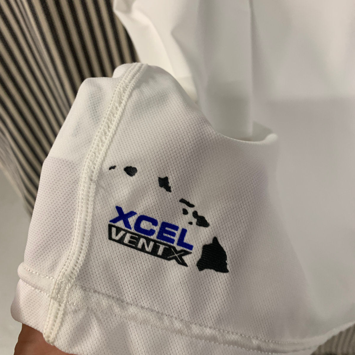 Men's Xcel Regatta Short Sleeve Rash Guard Shirt - White - UPF 50+ Sun Protection for Surfing, Swimming & Outdoor Activities