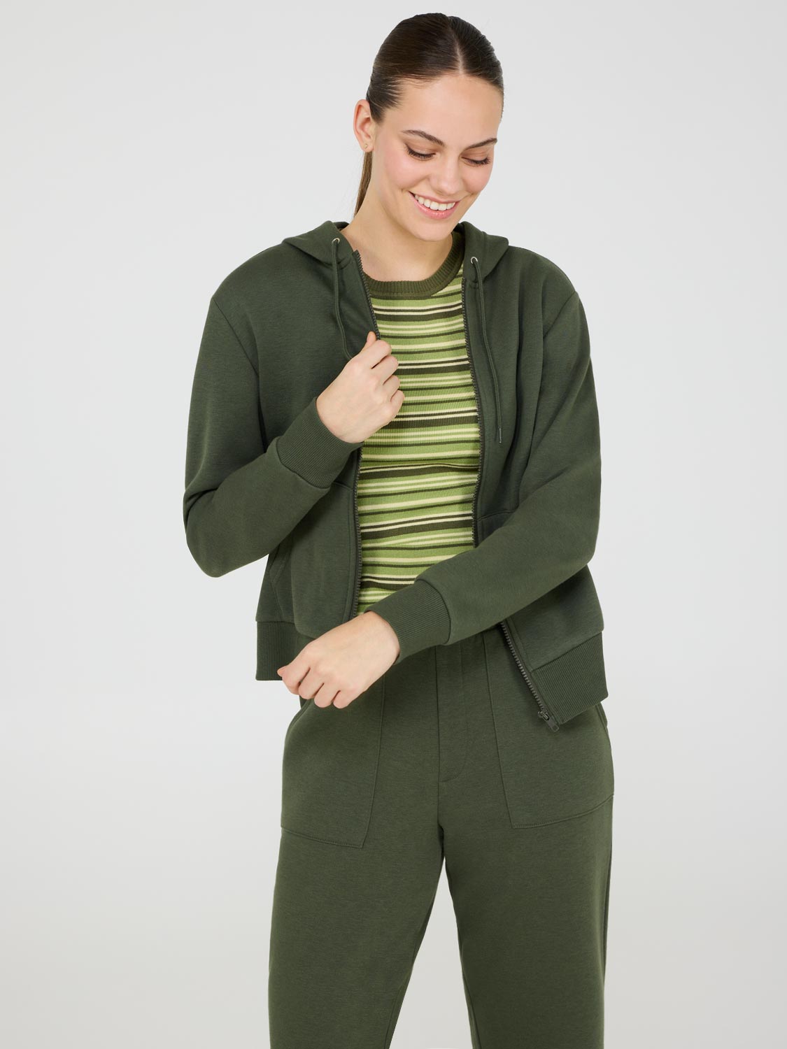 Full Zip Fleece Hoodie for Men & Women - Soft Warm Winter Jacket with Pockets | Perfect for Outdoor Activities, Hiking, and Casual Wear