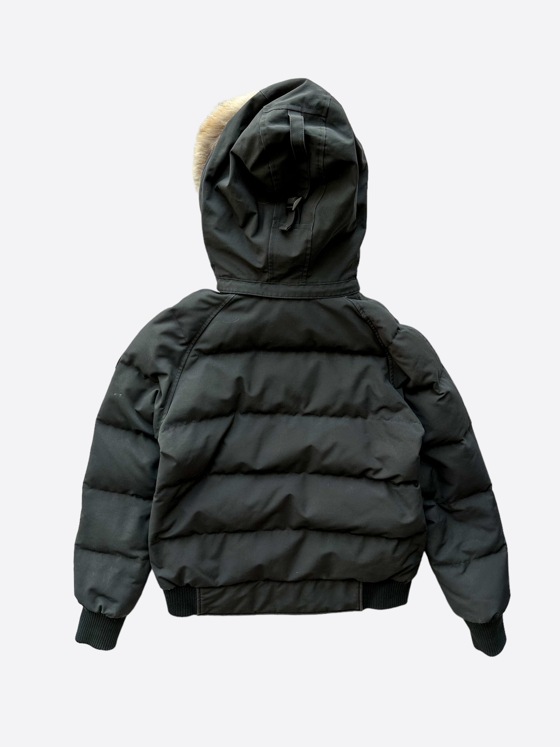 Canada Goose Black Savona Black Label Women's Winter Jacket - Waterproof Down Coat for Cold Weather, Fashionable Outerwear for Skiing, Hiking & City Wear
