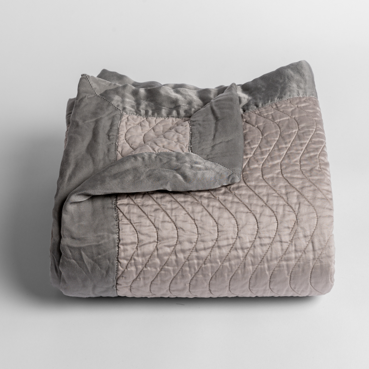 Soft & Cozy Cirillo Baby Blanket - 100% Organic Cotton for Newborns & Toddlers - Perfect for Swaddling, Nursing, Stroller & Crib Use