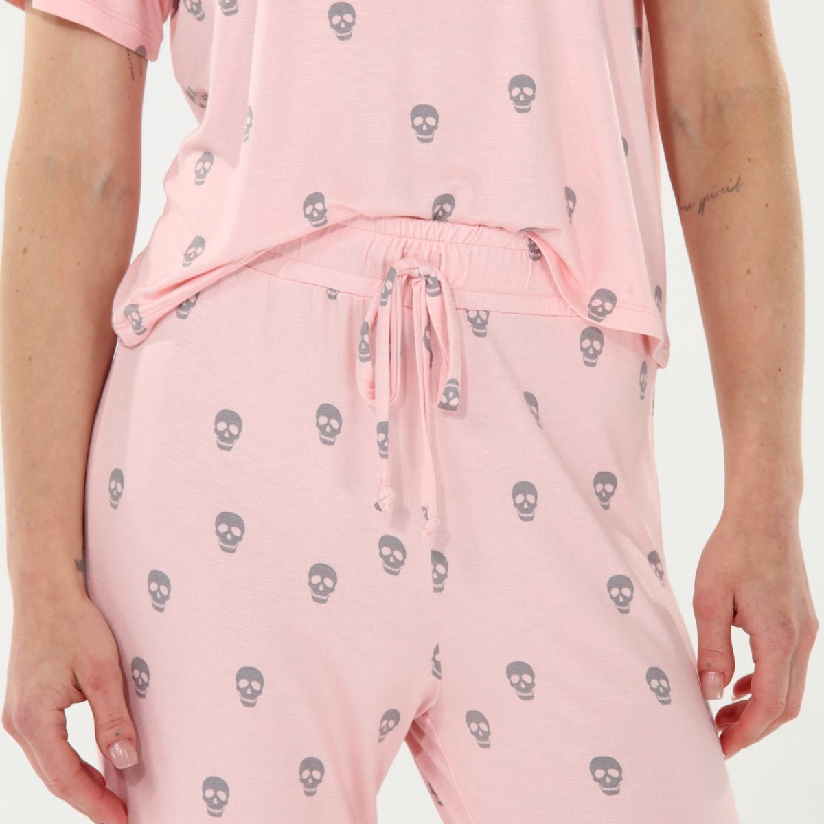All American Tee & Pant Set - Stylish Starbird Skulls Print | Comfortable Casual Outfit for Men, Women & Kids | Perfect for Everyday Wear, Lounging & Family Matching Outfits