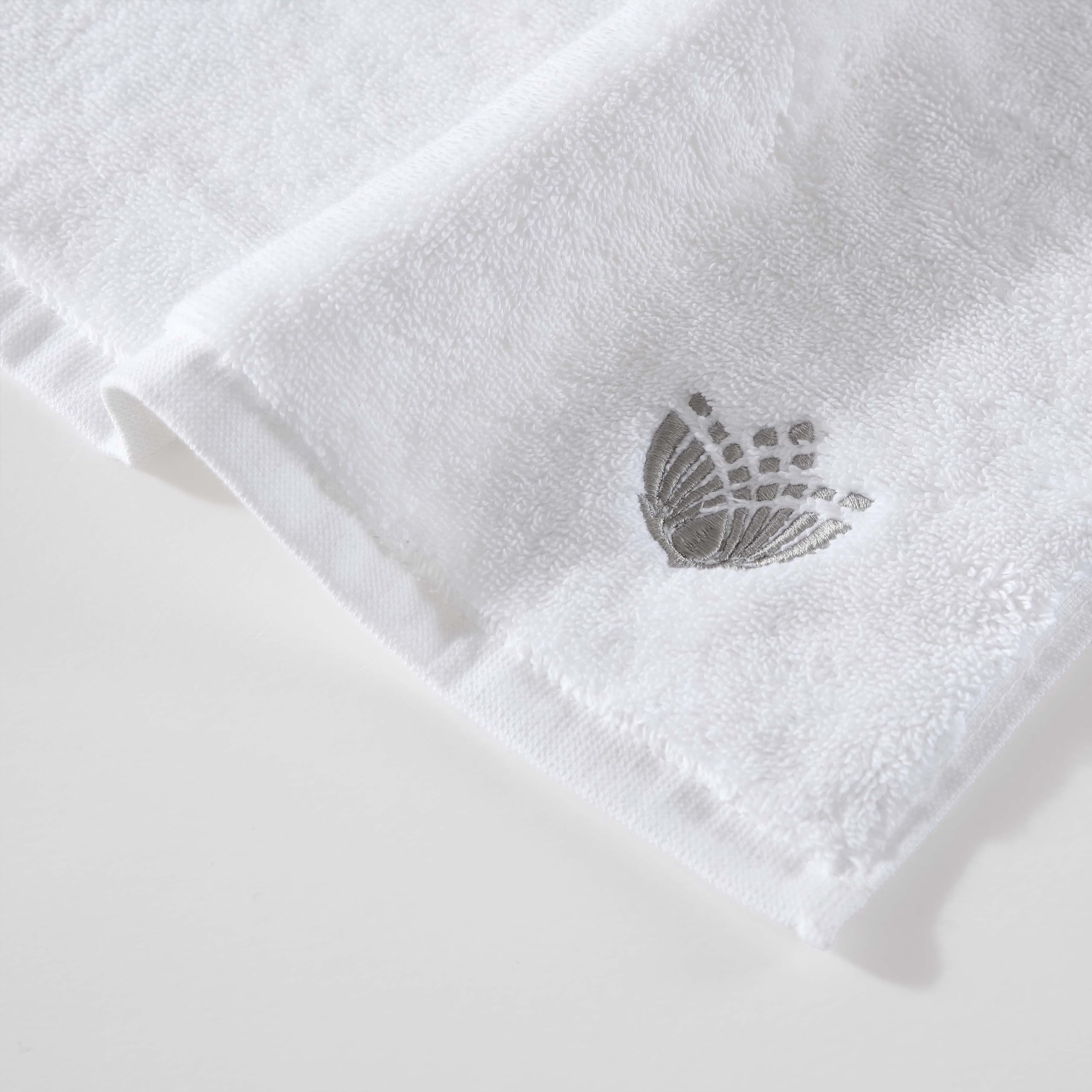 Pure Parima Superior Egyptian Cotton Bath Towels - Ultra Soft & Plush Luxury Bathroom Essentials for Spa, Shower & Guest Use | Extra Thick & Absorbent Bath Sheets for Home, Apartment & Hotel