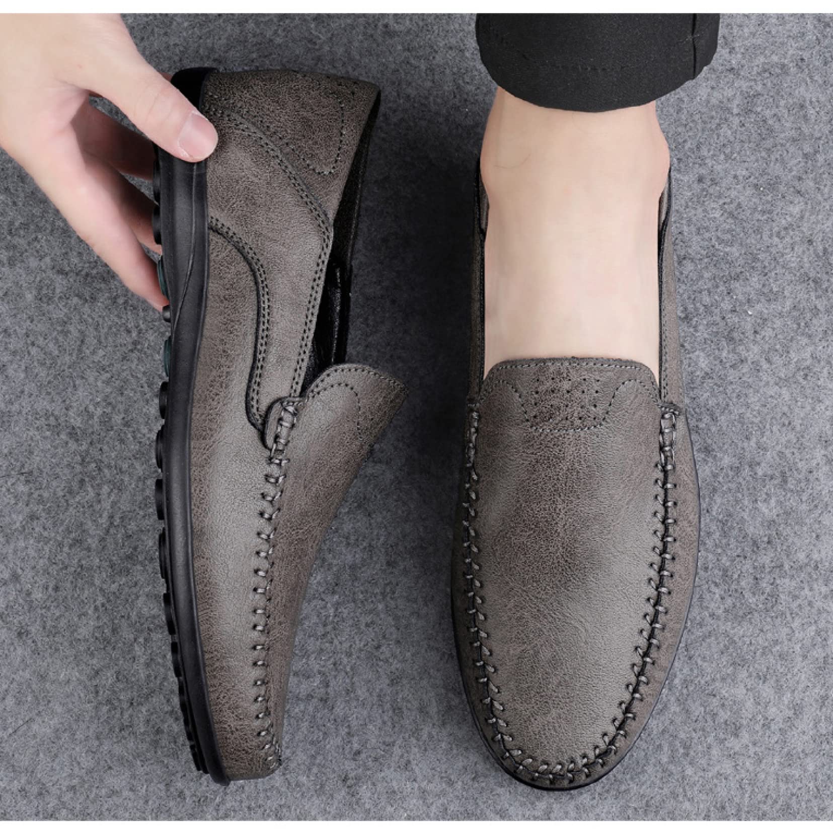 **Men's Lightweight Slip-On Loafers - Comfortable Casual Moccasin Boat Shoes for Driving, Walking & Daily Wear**    **使用场景:** Perfect for casual outings, office wear, beach trips, and relaxing at home.