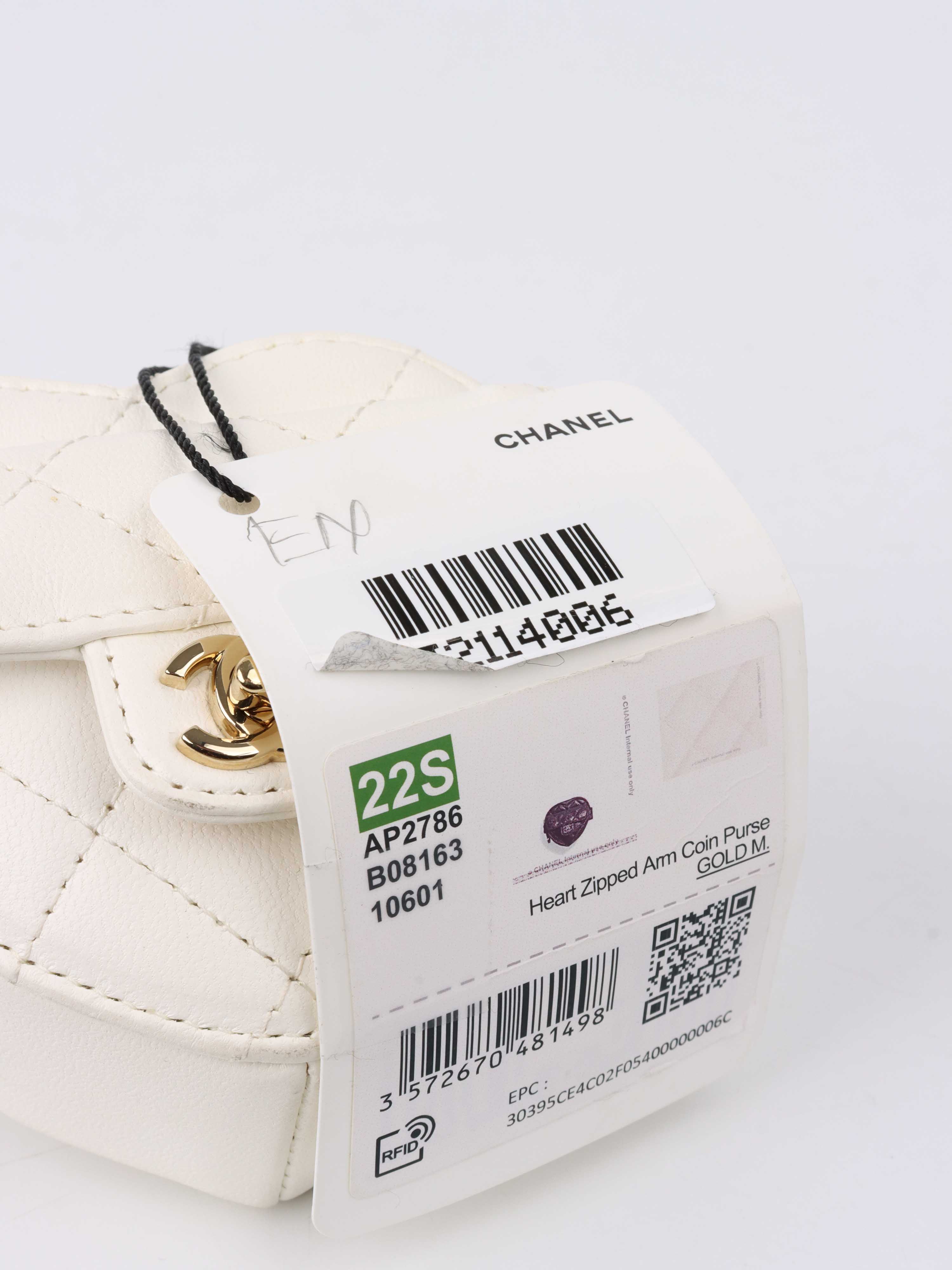 Chanel White Heart Coin Purse - Elegant Women's Wallet for Cash & Cards | Perfect for Parties, Gifts & Everyday Use