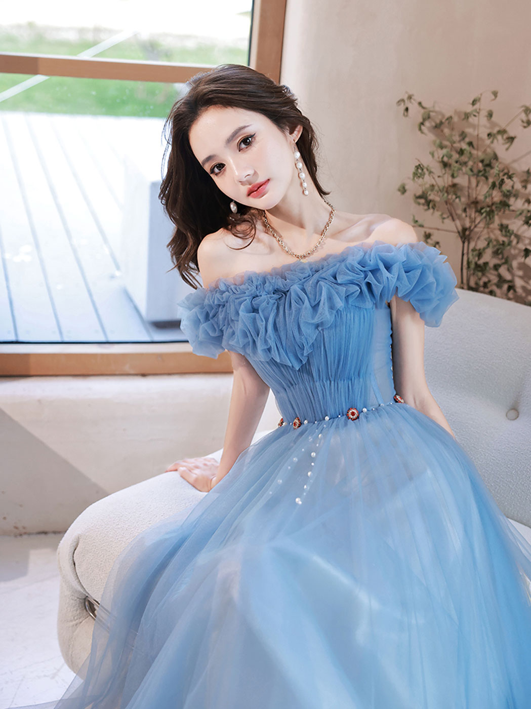 Elegant Off-Shoulder A-Line Tulle Prom Dress in Blue - Long Formal Evening Gown for Homecoming, Wedding Guest & Special Occasions