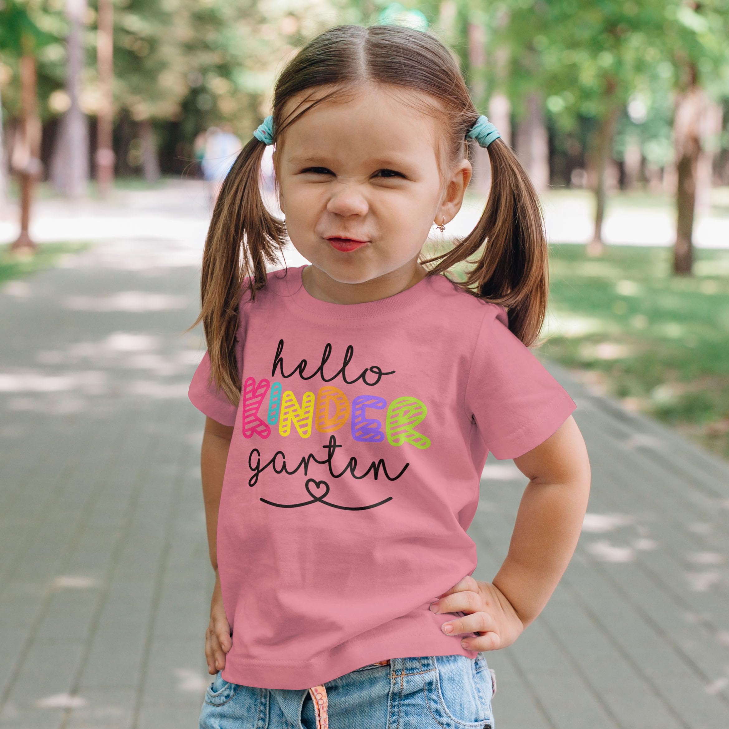 Olive Loves Apple Hello Kindergarten First Day of School T-Shirt - Cute Back to School Gift for Kids - Perfect for School Photos & First Day Celebrations