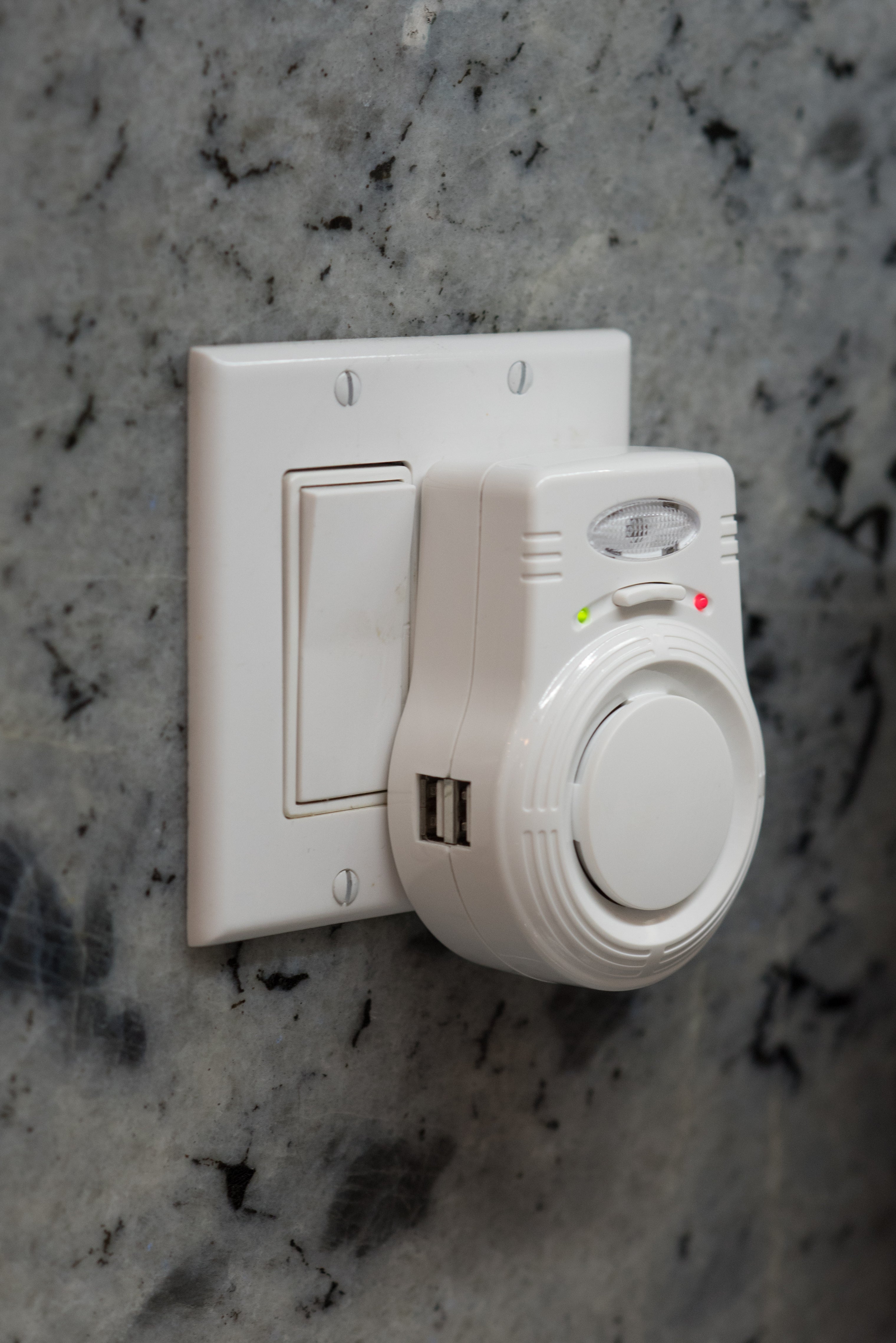 Pest X Charge - Powerful Electronic Pest Repeller for Home & Garden | Safe & Effective Rodent, Insect, and Mosquito Control | Indoor & Outdoor Use for Bedroom, Kitchen, Basement, and Yard