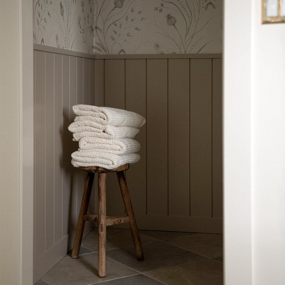 Premium Waffle Weave Towels - Ultra Soft & Absorbent Bath & Beach Towels for Spa, Gym, Travel & Home Use