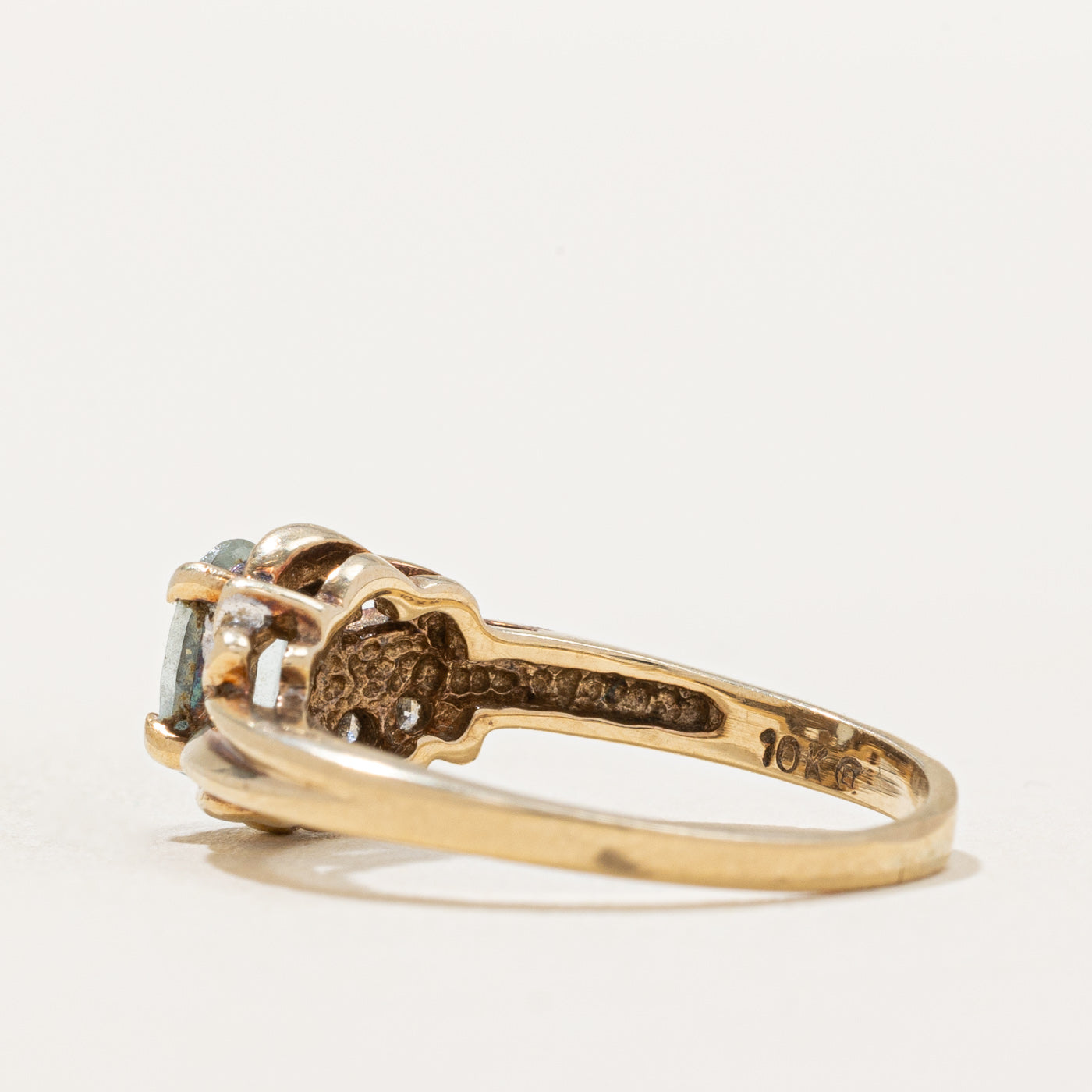 Elegant Aquamarine and Diamond Ring - 0.30ct Center Stone with 0.02ctw Accents - Size 4 - Perfect for Engagement, Anniversary & Special Occasions