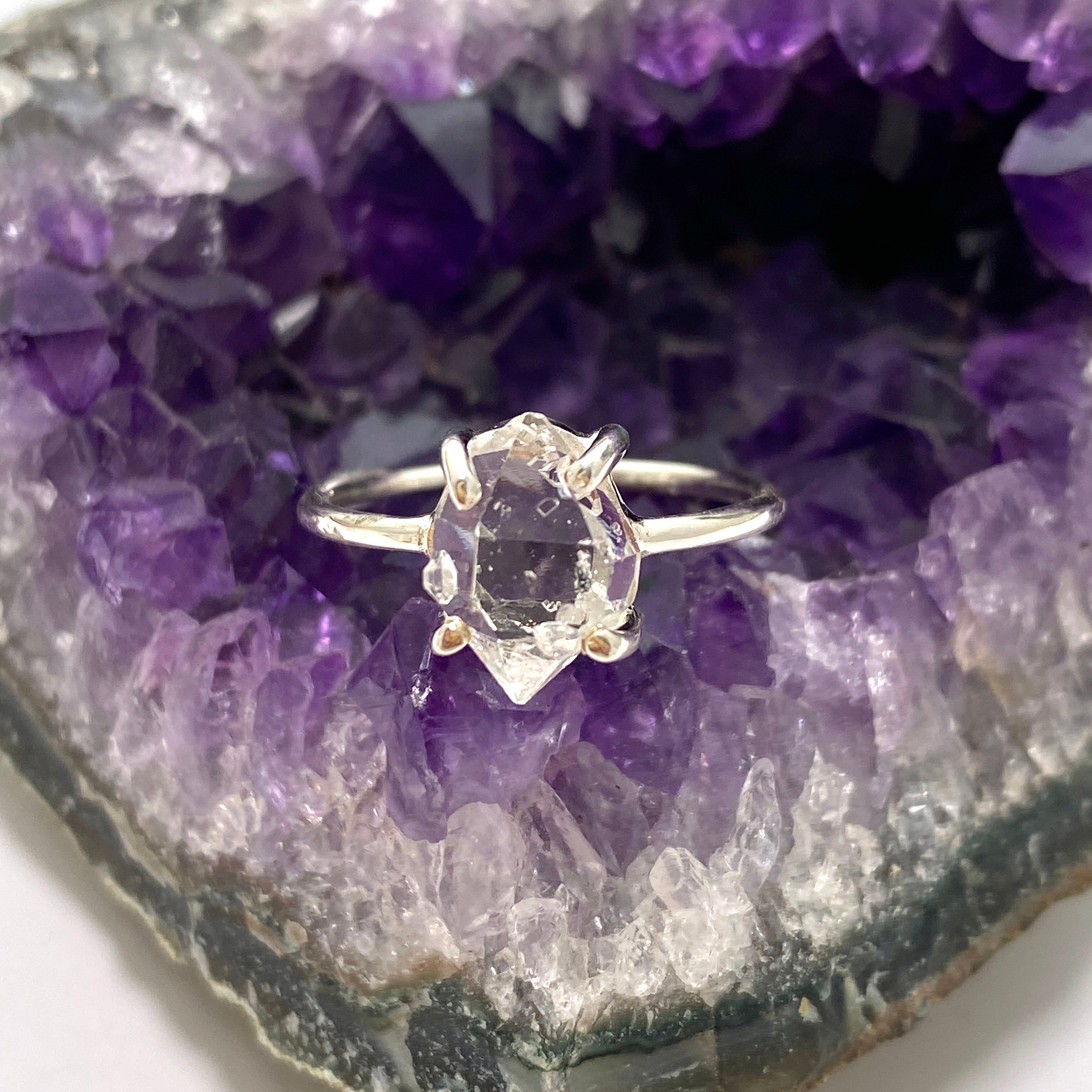 Natural Diamond Quartz Raw Fine Band Ring for Women Size 7 - PRGJ784 | Elegant Minimalist Jewelry for Everyday Wear, Wedding & Special Occasions