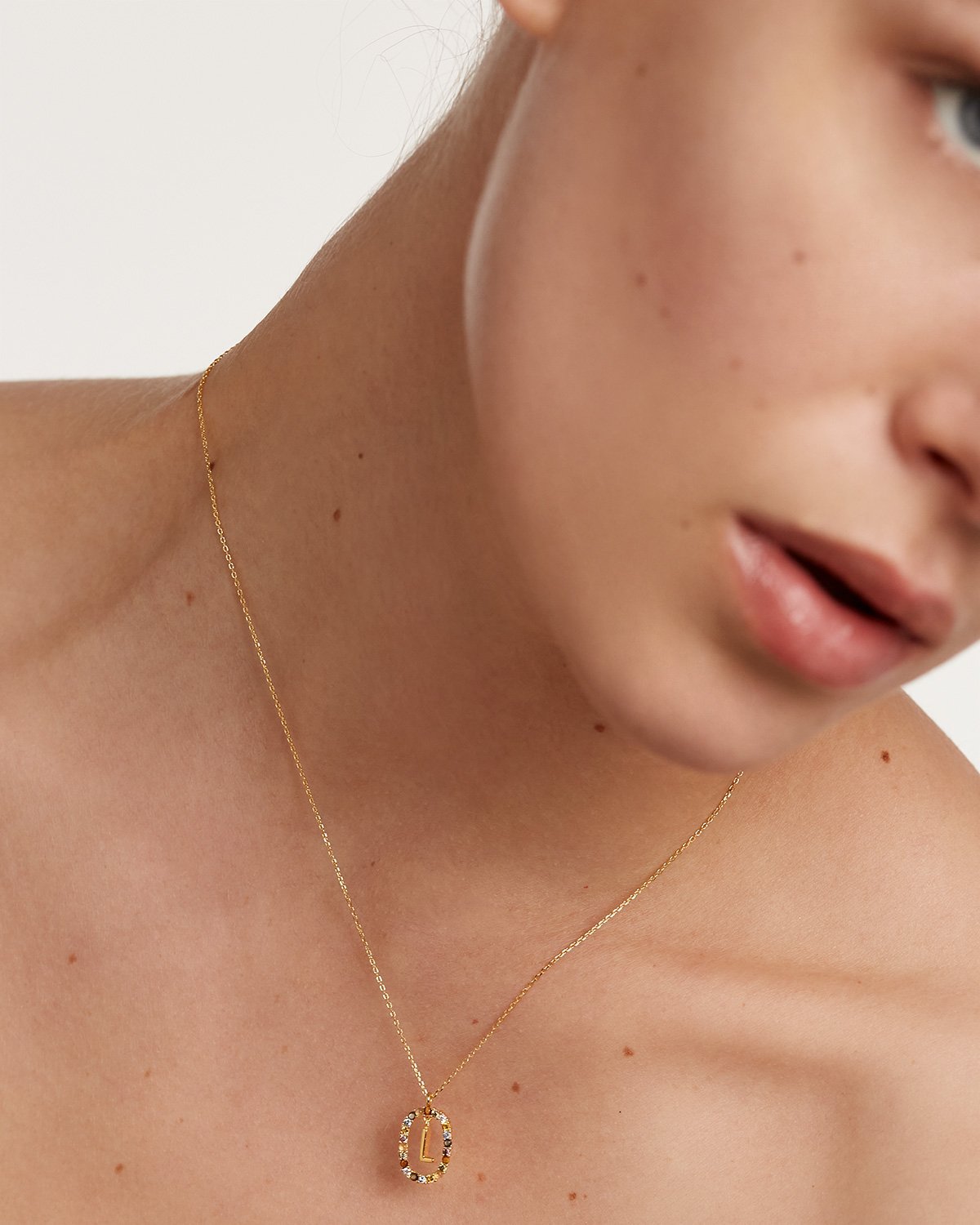 Letter L Necklace - Personalized Initial Necklace for Women, Gold & Silver Pendant Jewelry - Perfect for Gifts, Birthdays, Anniversaries & Everyday Wear
