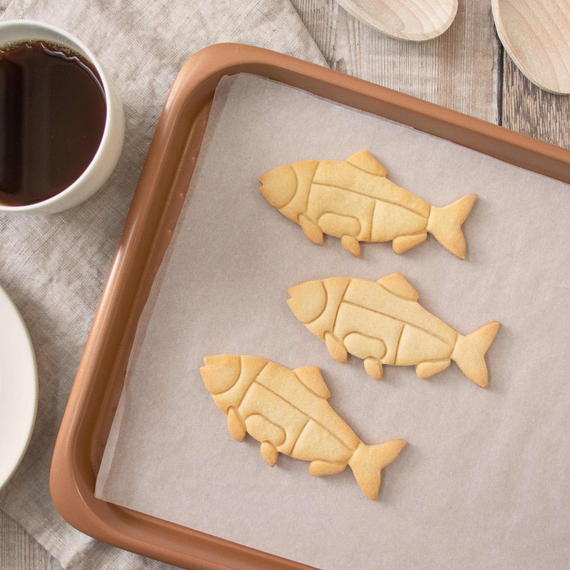 Set of 5 Stainless Steel Butcher Cut Cookie Cutters - Chicken, Cow, Pig, Lamb & Fish Shapes - Professional Baking Tools for Cookies, Fondant, Pastry & DIY Crafts - Perfect for Holidays, Parties & Home Baking