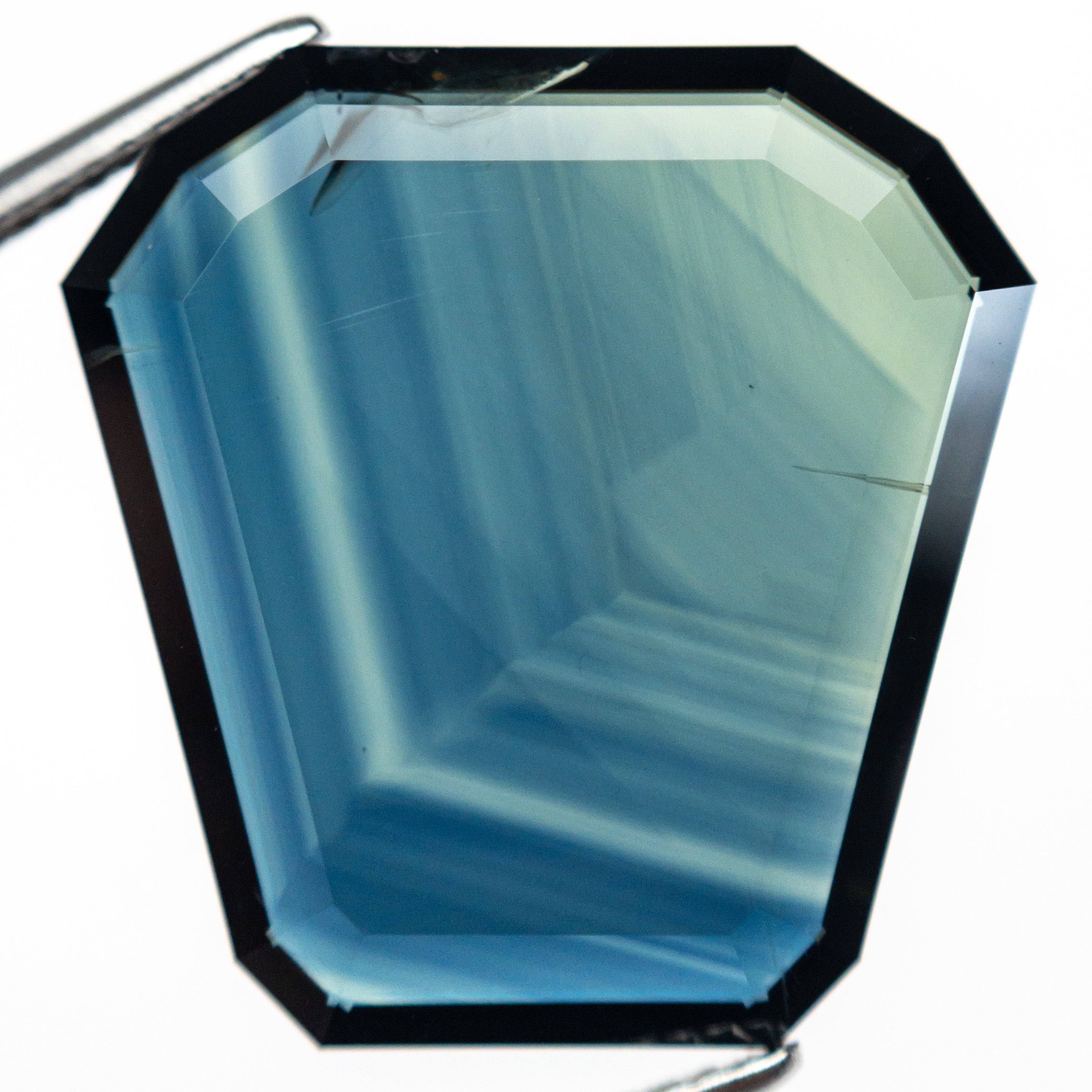 16.00ct Shield Portrait Cut Sapphire - 20.64x20.21x2.95mm Natural Blue Gemstone for Engagement Rings & Fine Jewelry Making