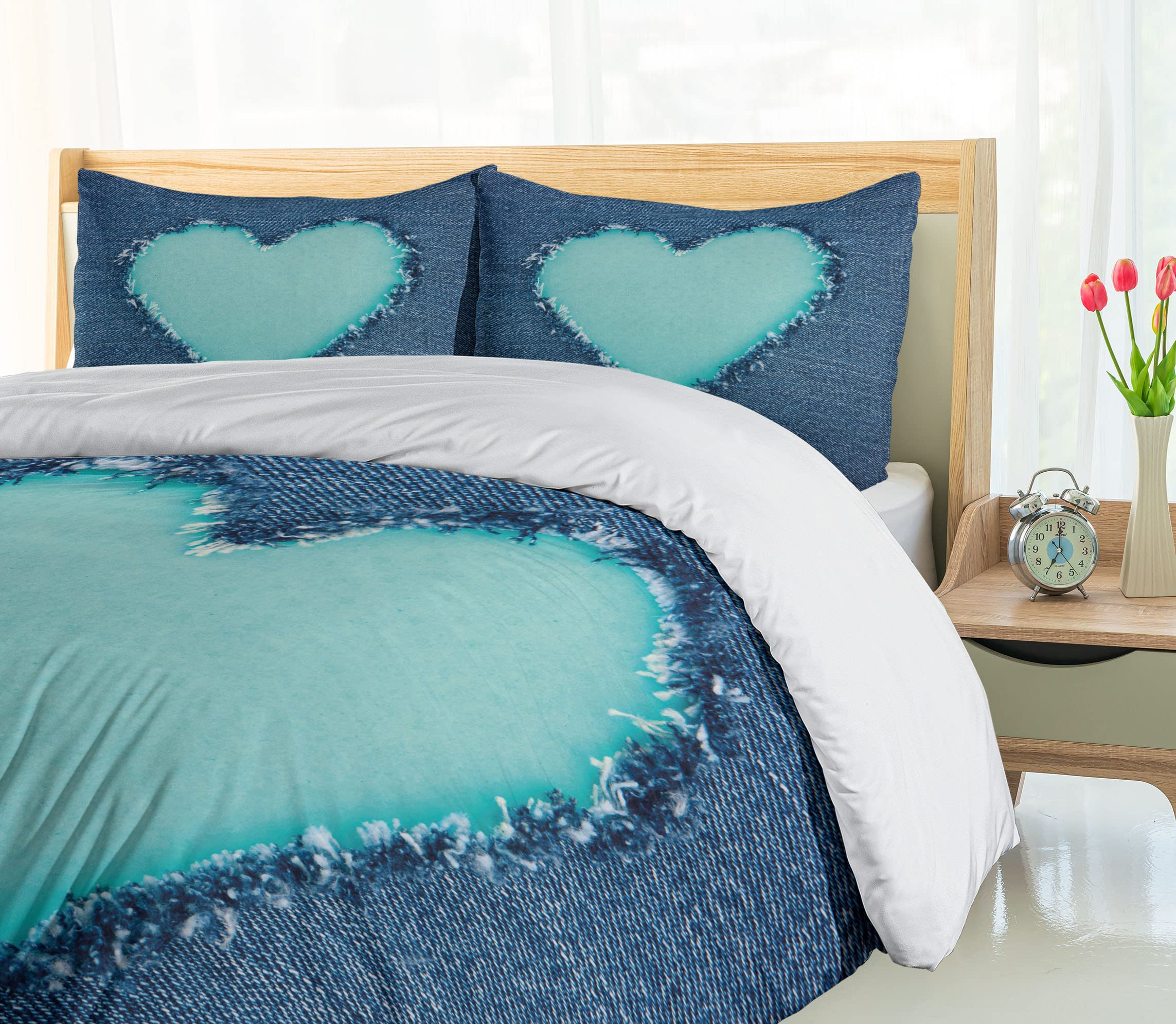 Ambesonne Navy and Teal Duvet Cover Set - King Size 3 Piece Bedding with 2 Pillow Shams, Romantic Ripped Heart Design for Valentine's Day, Navy Blue and Seafoam - Perfect for Couples' Bedroom Decor and Anniversary Gifts