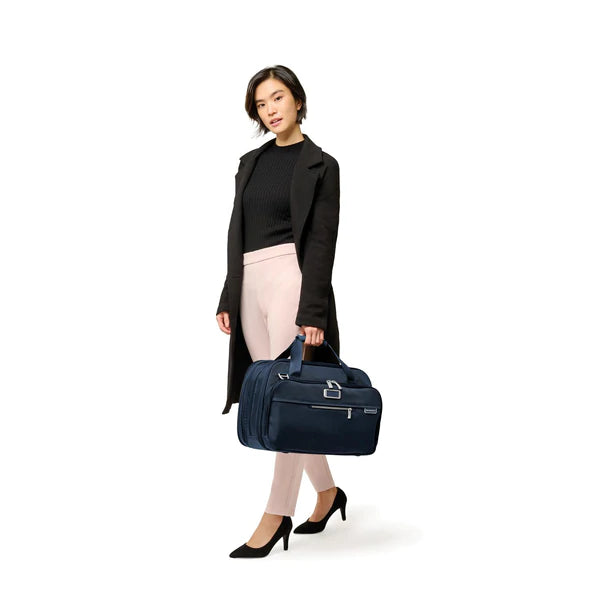 Baseline Expandable Cabin Bag - Lightweight Carry-On Luggage for Air Travel, Perfect for Business Trips & Weekend Getaways