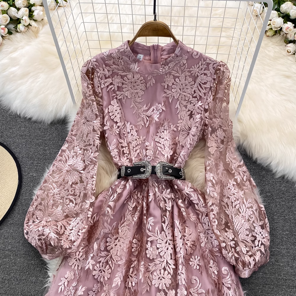 Elegant Long Sleeve A-Line Mesh Embroidery Lace Dress with Long Skirt - Women's Vintage Floral Party Gown for Weddings, Evening Events & Special Occasions