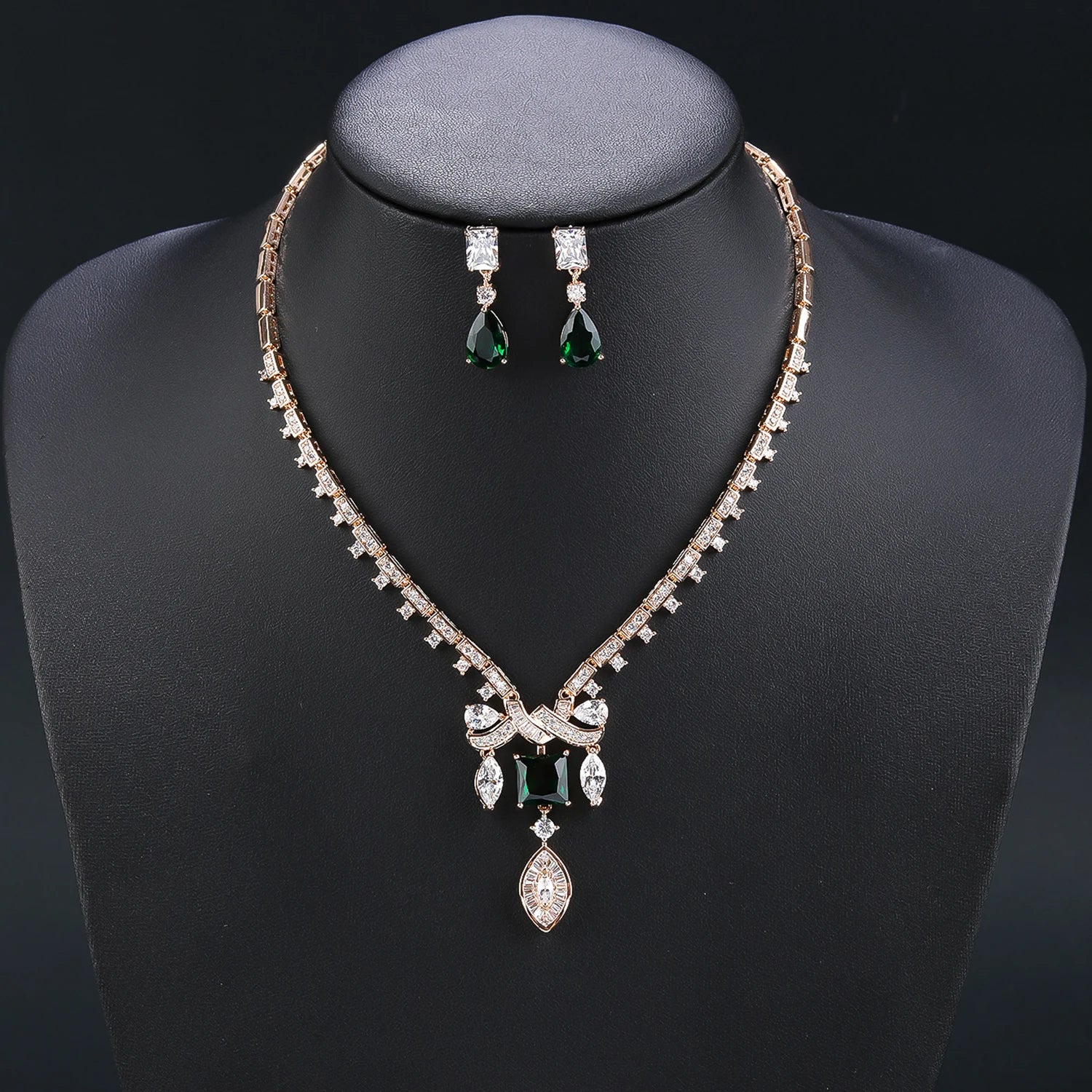 Elegant Cubic Zirconia Earrings and Necklace Set for Women - Shiny Party Jewelry Accessories for Banquet, Wedding & Evening Dresses | CN11410
