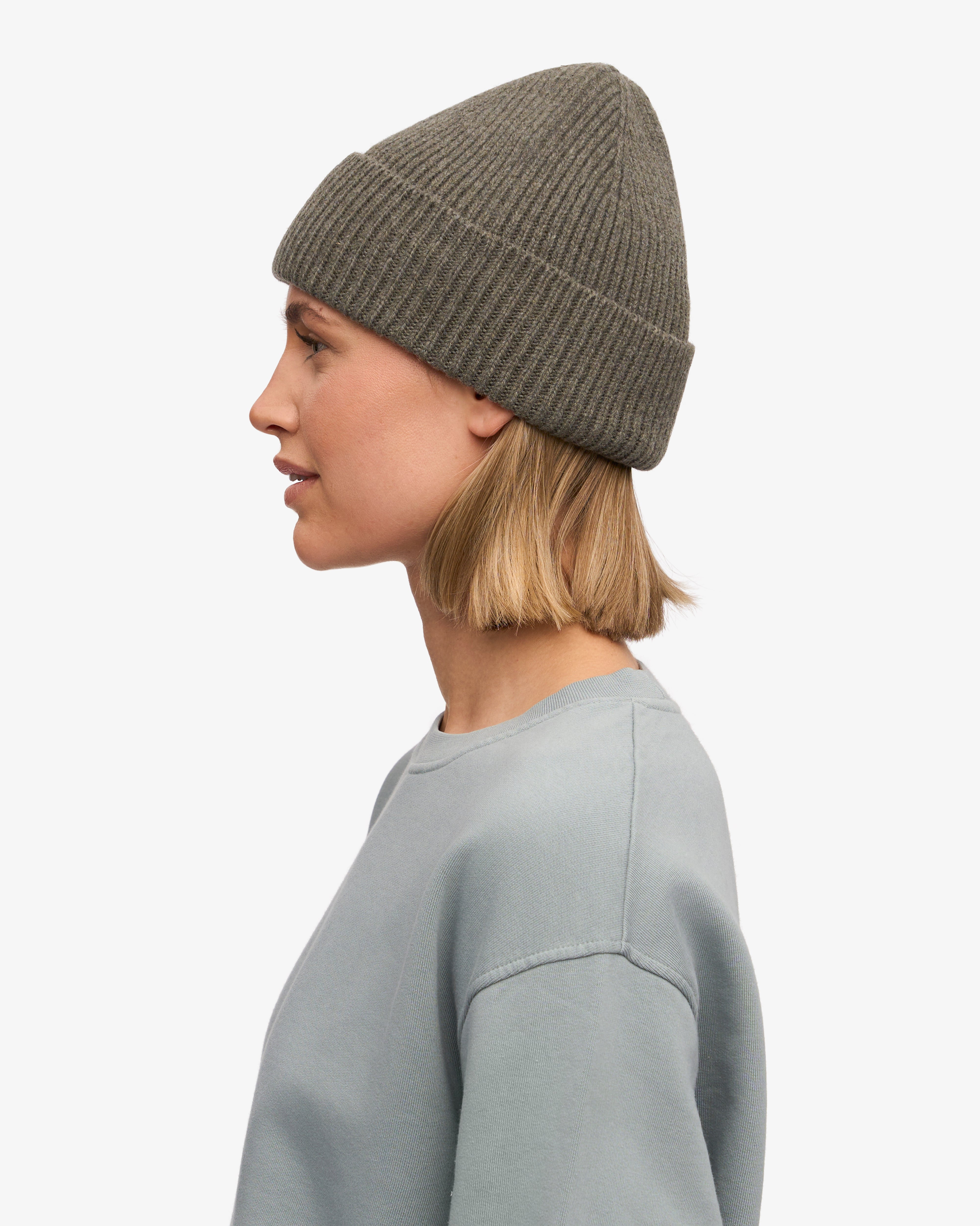 Merino Wool Beanie for Men & Women - Soft & Warm Winter Hat in Dusty Olive - Perfect for Skiing, Hiking & Outdoor Activities