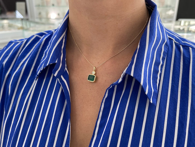 3.62tcw 14K Gold Lush Dark Green Emerald & Round Cut Diamond Accent Pendant Necklace - Elegant Jewelry for Women, Perfect for Parties, Weddings & Special Occasions