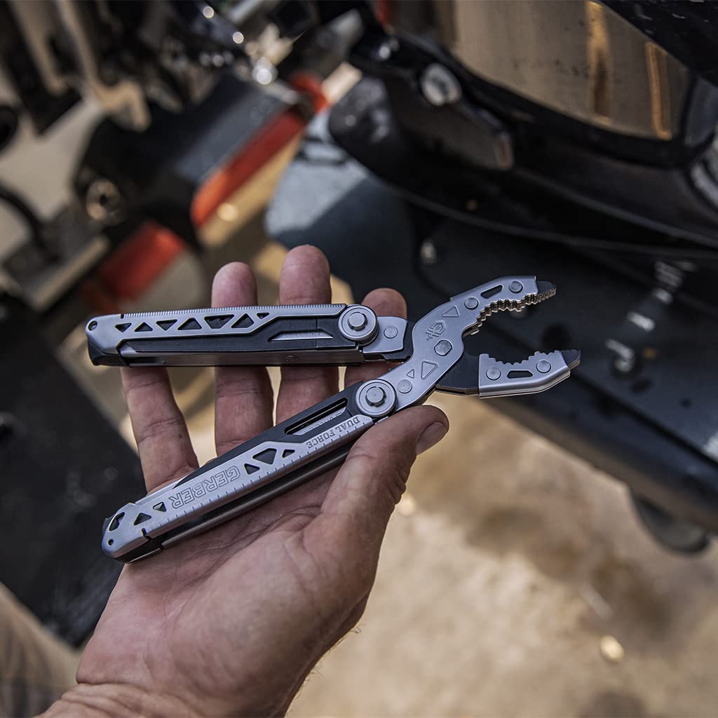 Gerber Gear Dual-Force Multitool - Heavy Duty Stainless Steel Multi-Tool with Blunt Nose Pliers, Center Drive Screwdriver, Saw & Wire Cutters - Perfect for Camping, Hiking, Survival & Everyday Carry (EDC)