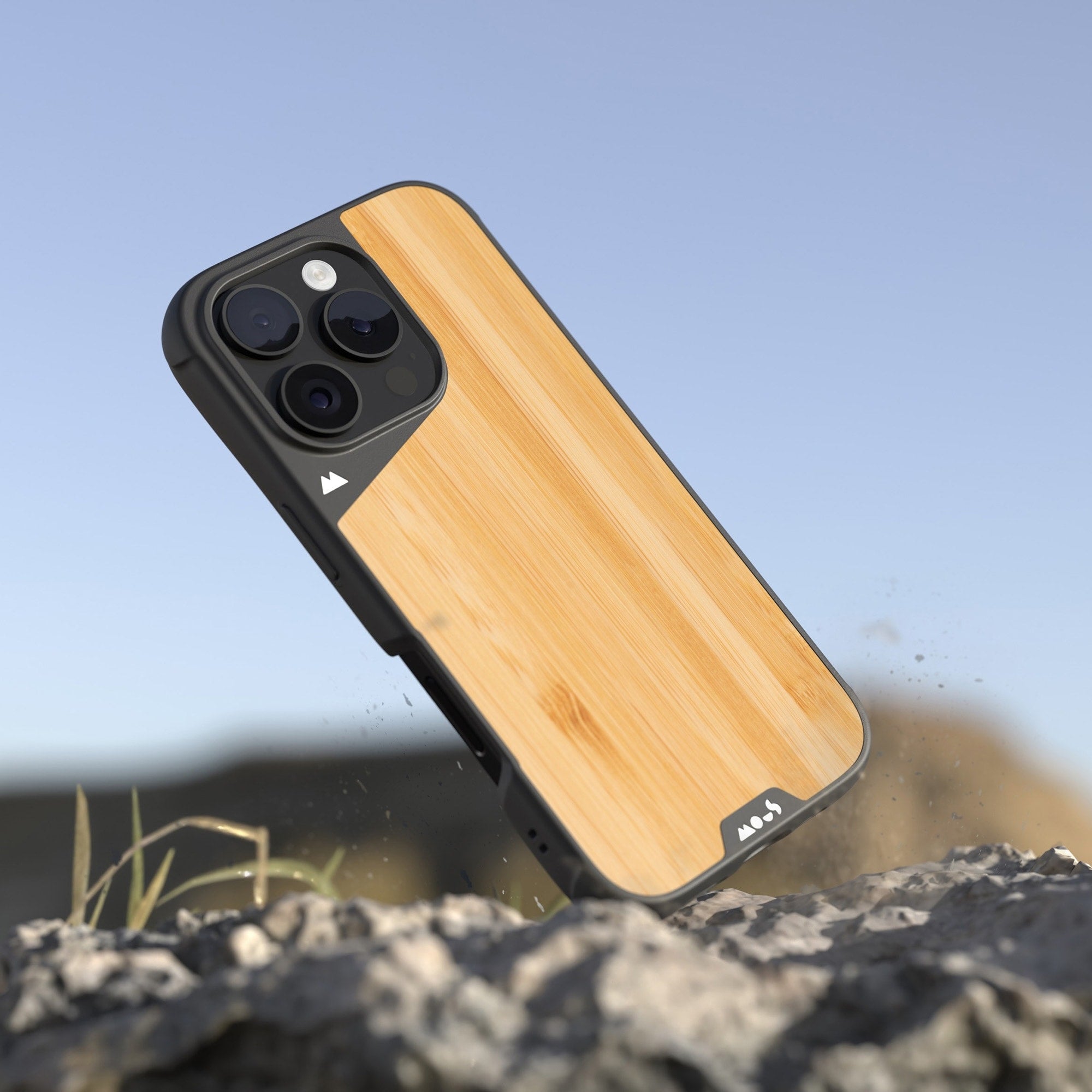 Eco-Friendly MagSafe® Compatible Bamboo Phone Case - Slim & Protective Cover for iPhone 12/13/14/15 Series - Perfect for Daily Use, Travel & Outdoor Activities