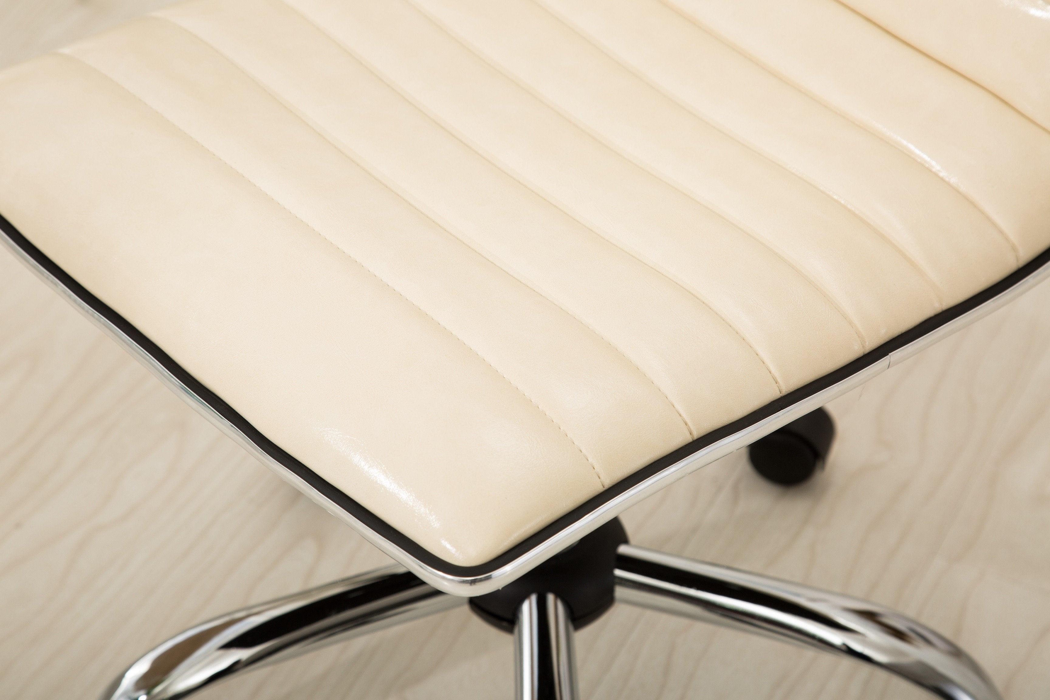 Roundhill Furniture Fremo Chromel Adjustable Air Lift Office Chair - Ergonomic Swivel Task Chair with Lumbar Support, Height Adjustable, Beige - Perfect for Home Office, Gaming & Workspace